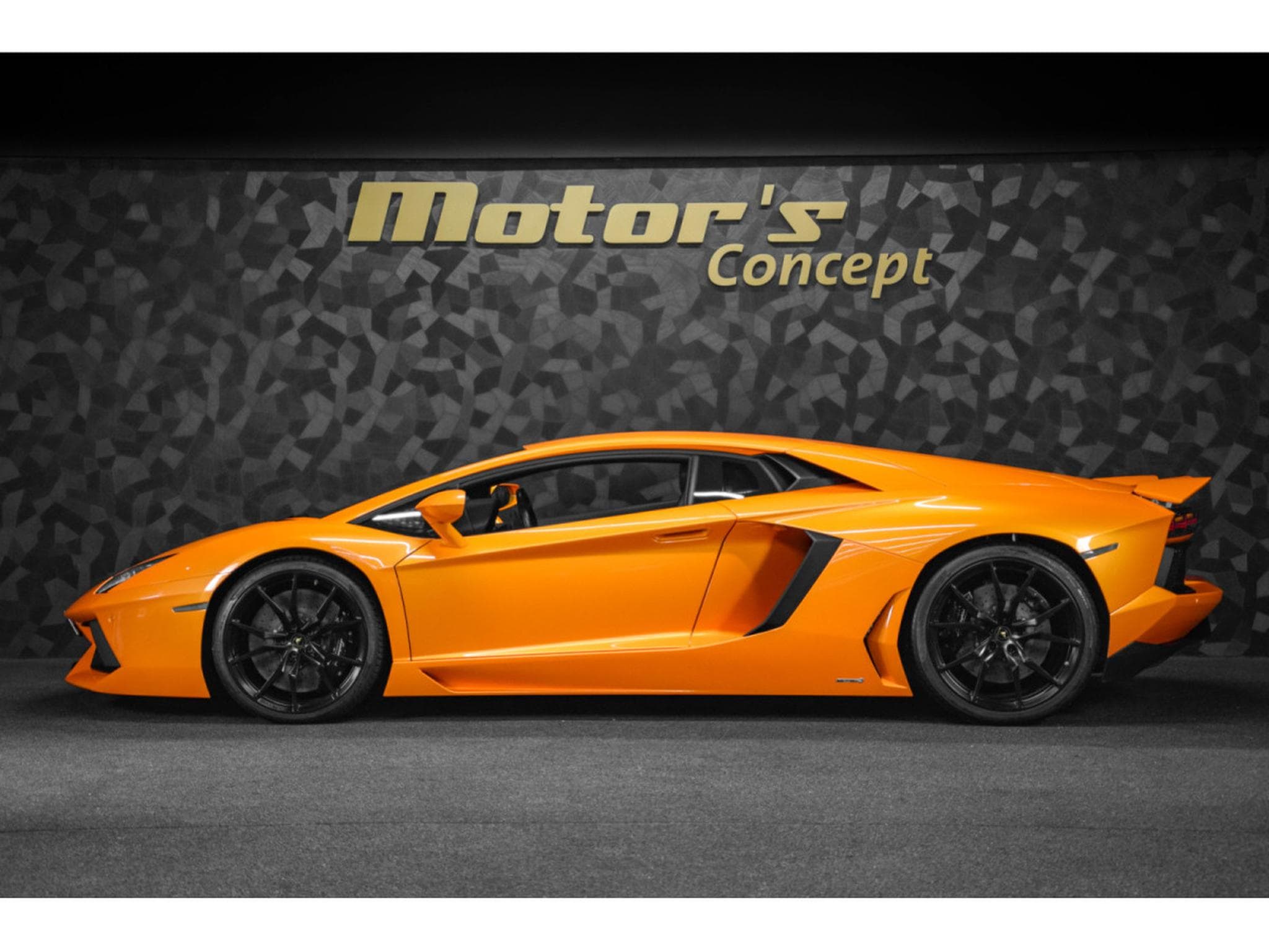 Lamborghini Aventador LP 700-4 - ARANCIO ATLAS (2016) - Photo 2