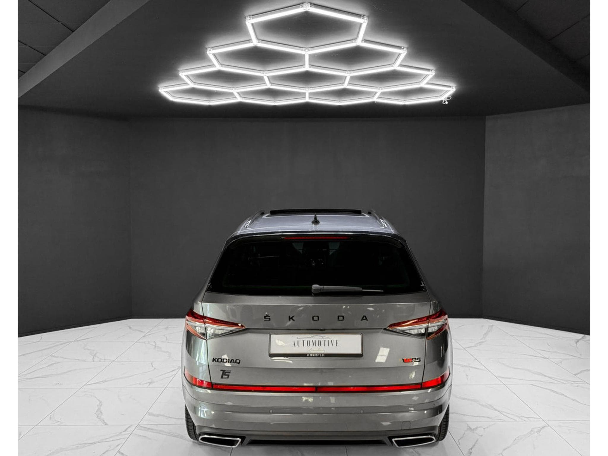 Skoda Kodiaq RS 4X4 2.0 TSI (2023) - Foto 4