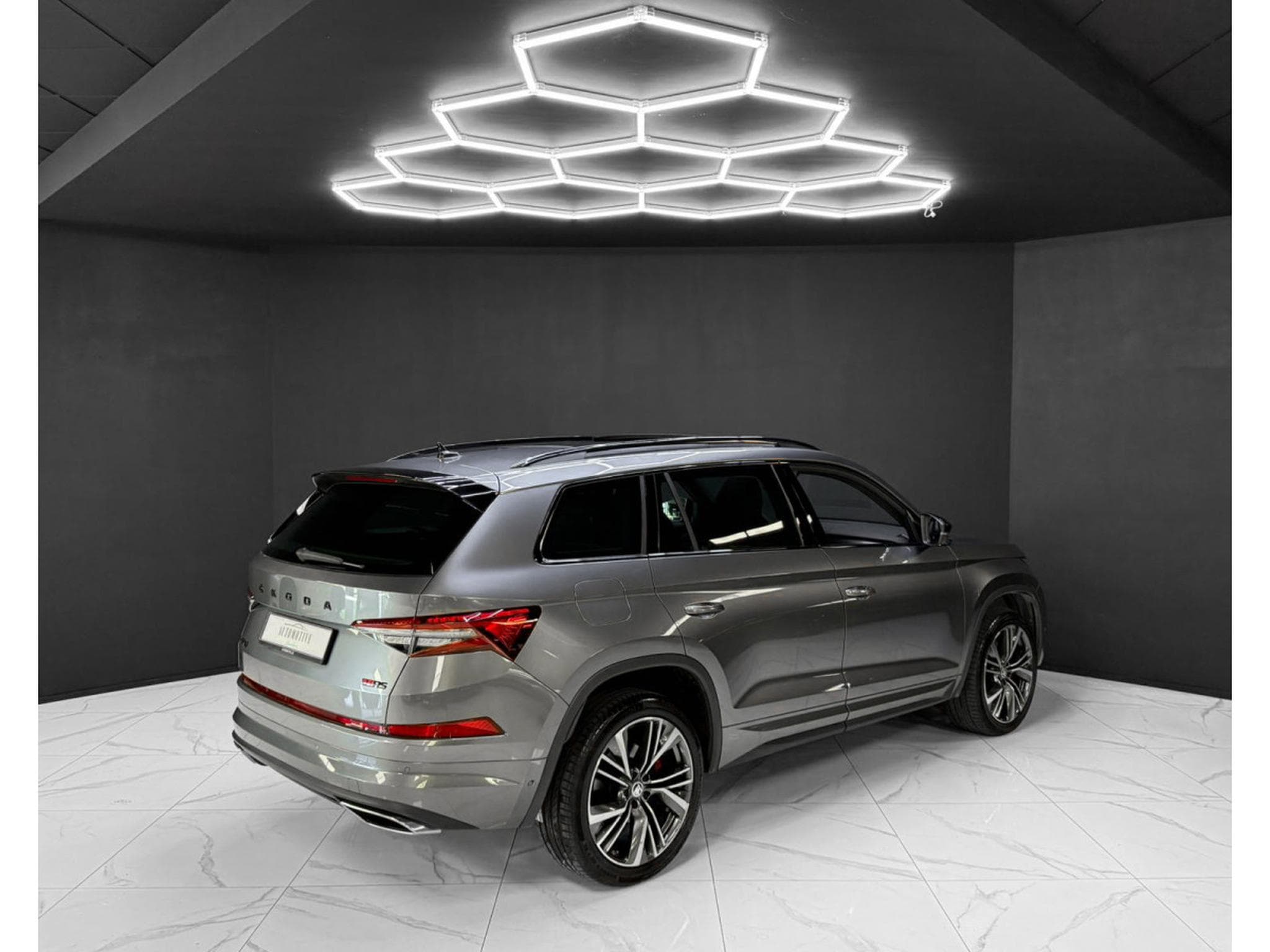 Skoda Kodiaq RS 4X4 2.0 TSI (2023) - Foto 5