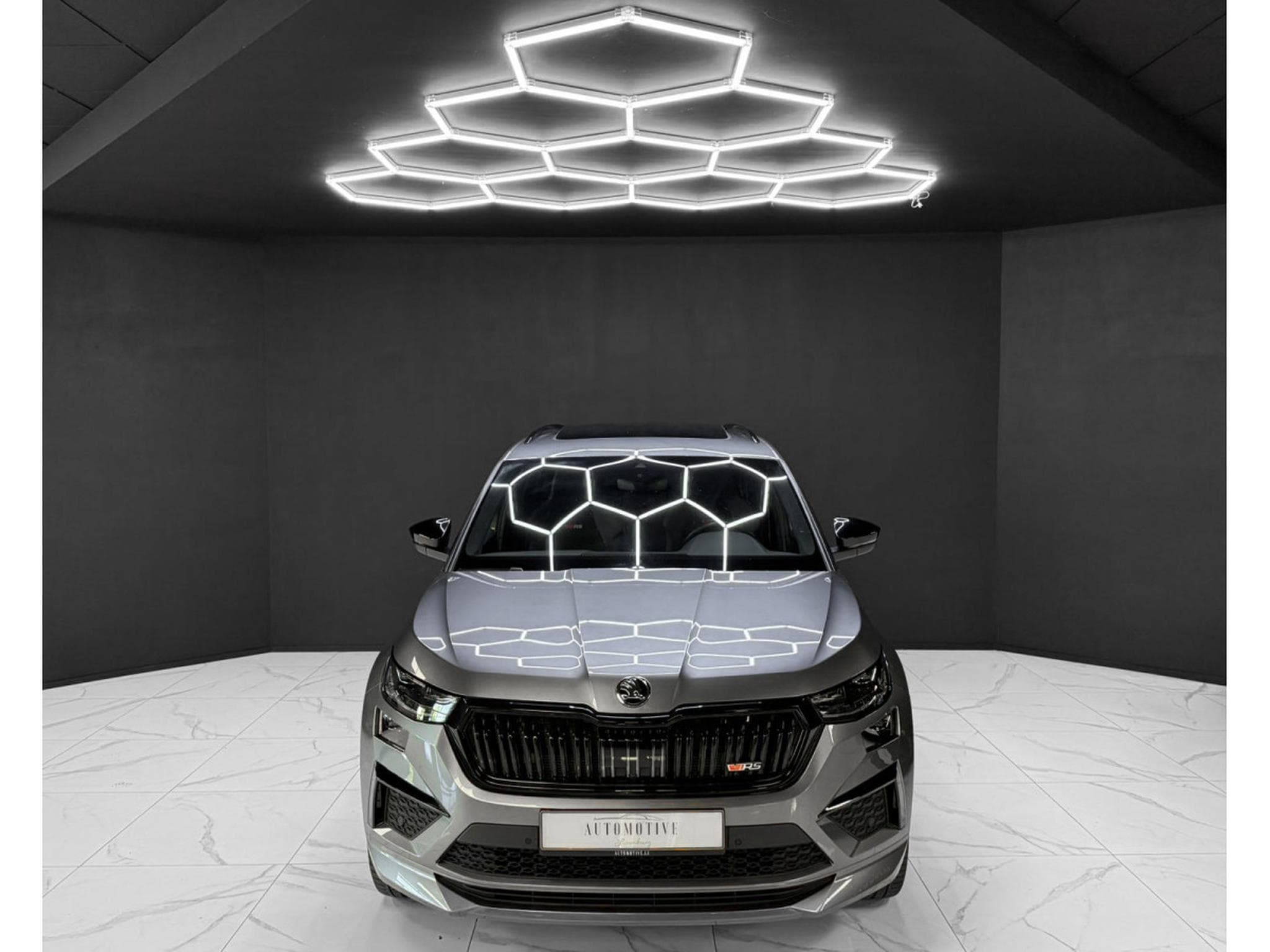 Skoda Kodiaq RS 4X4 2.0 TSI (2023) - Foto 8