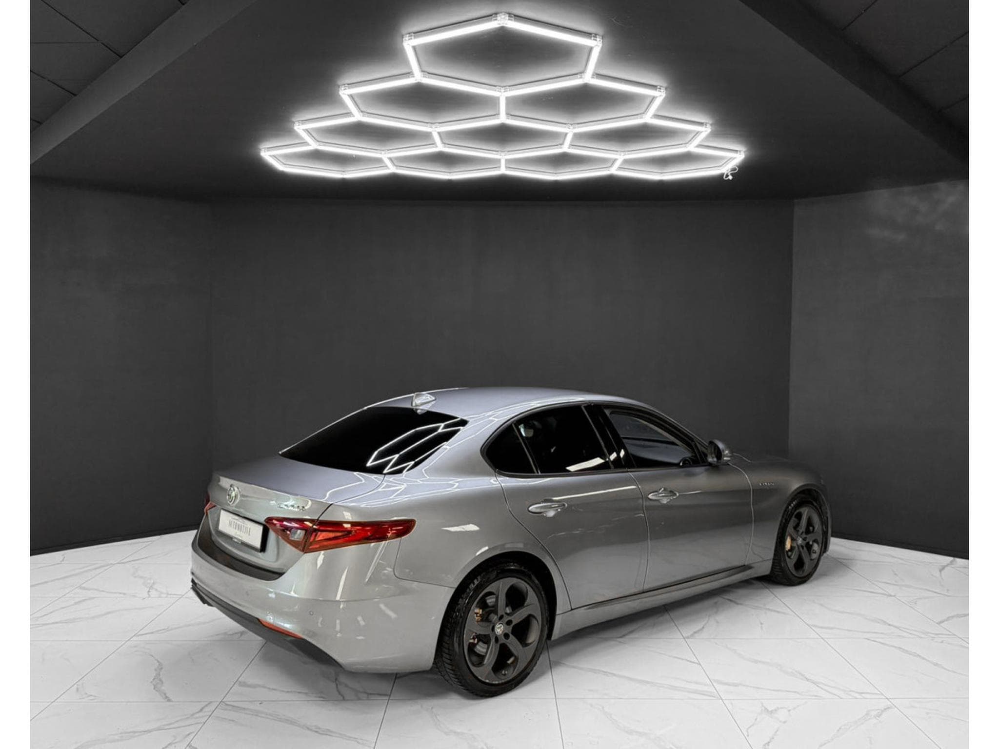 Alfa-Romeo Giulia 2.0 Turbo AT8 Super (2022) - Foto 5