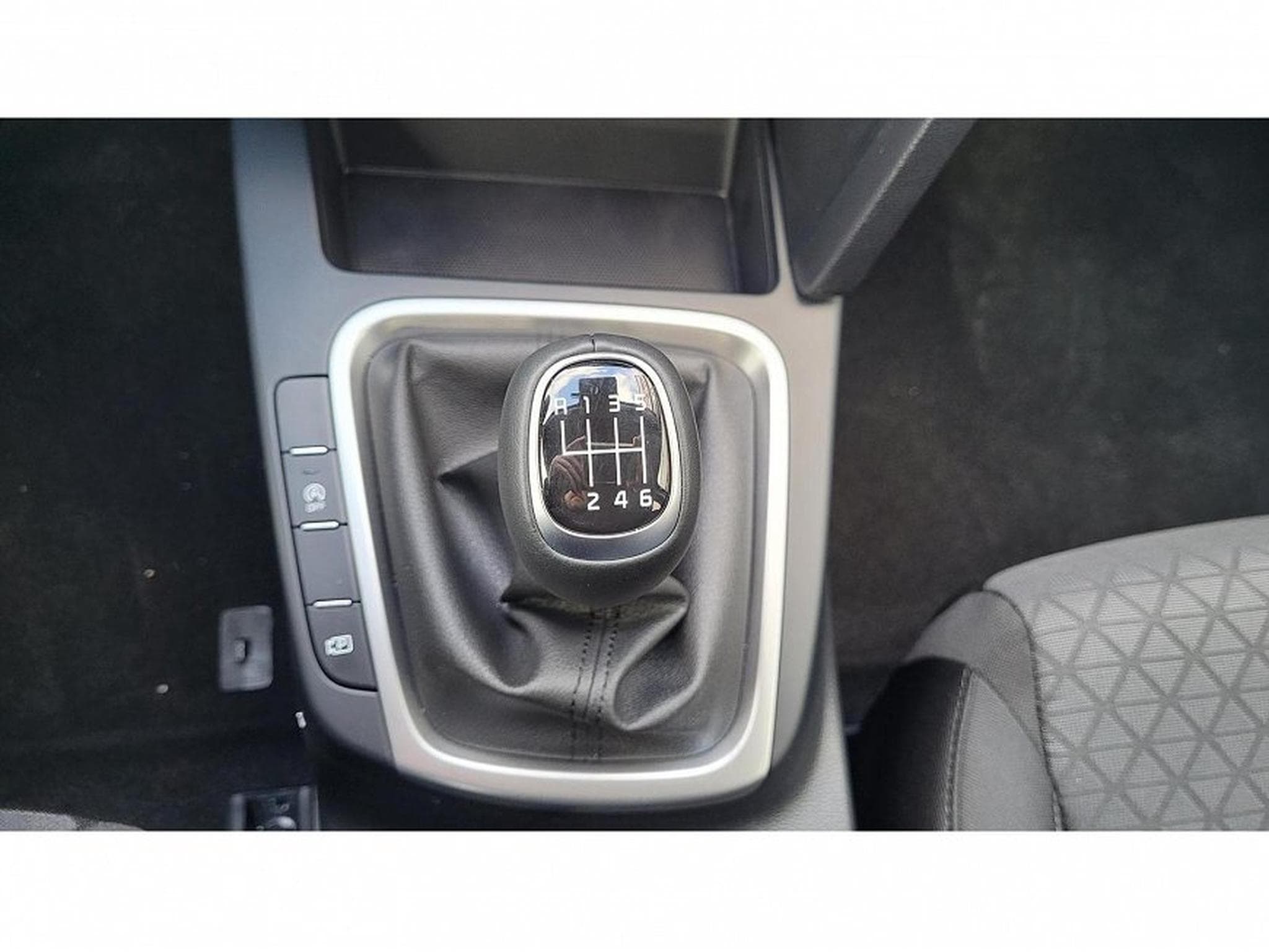 Kia Ceed (2018) - Foto 11