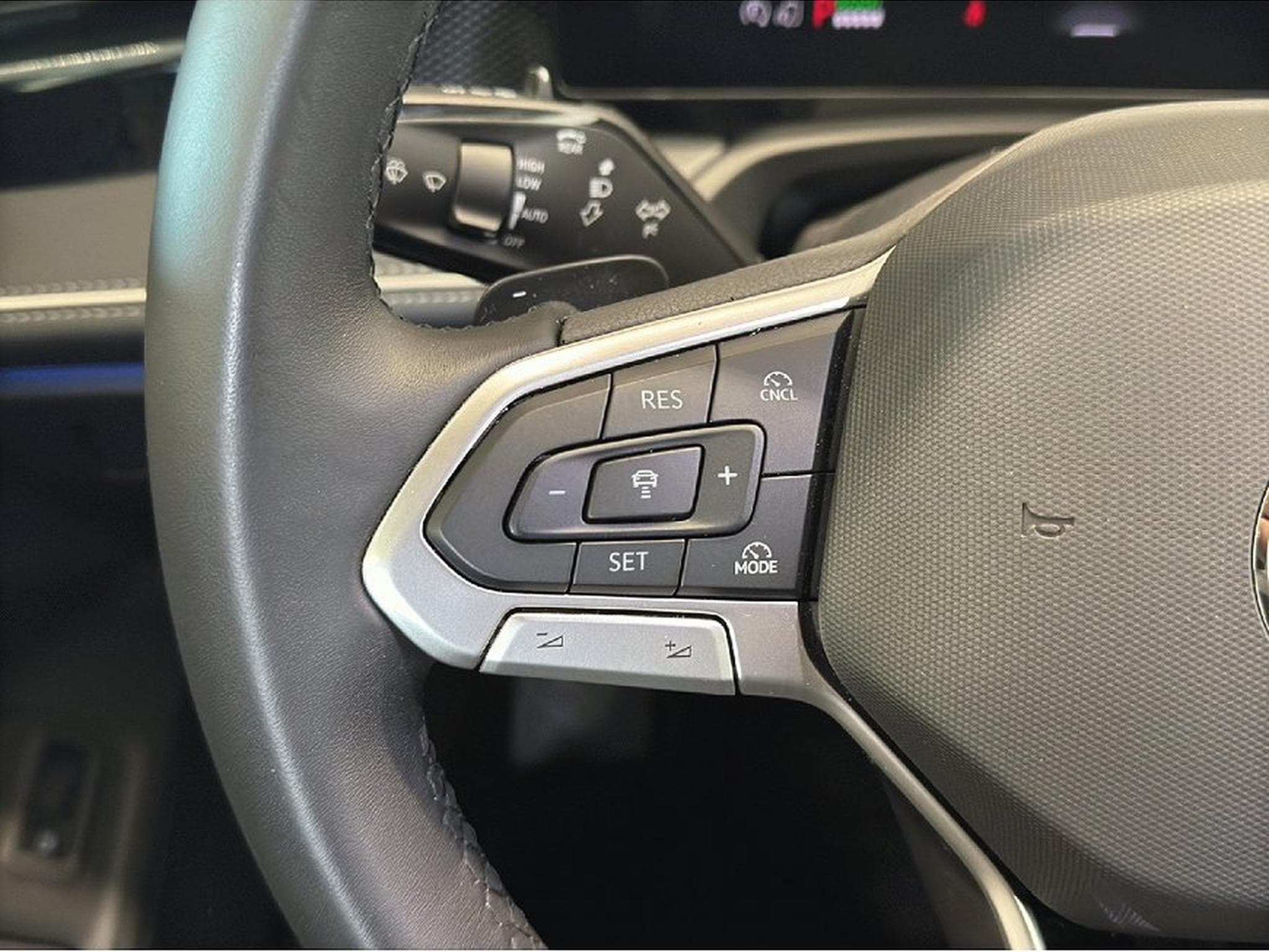 VW Passat (2025) - Foto 15