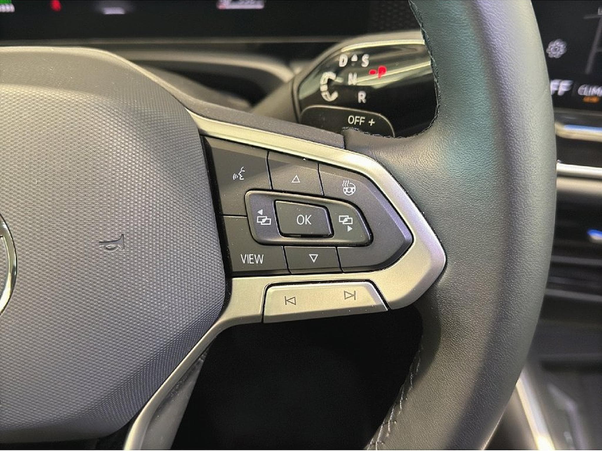 VW Passat (2025) - Foto 16