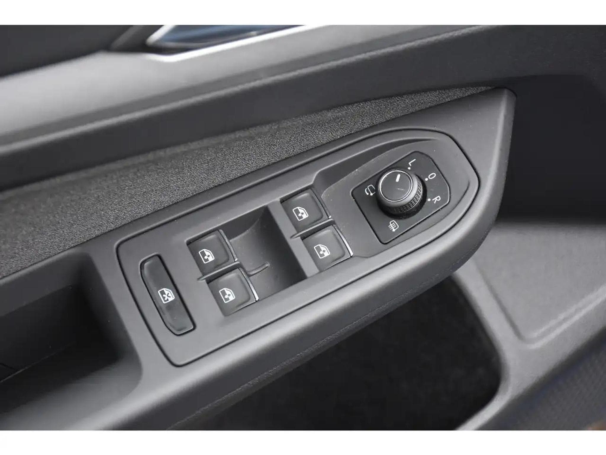 VW Golf (2025) - Foto 20