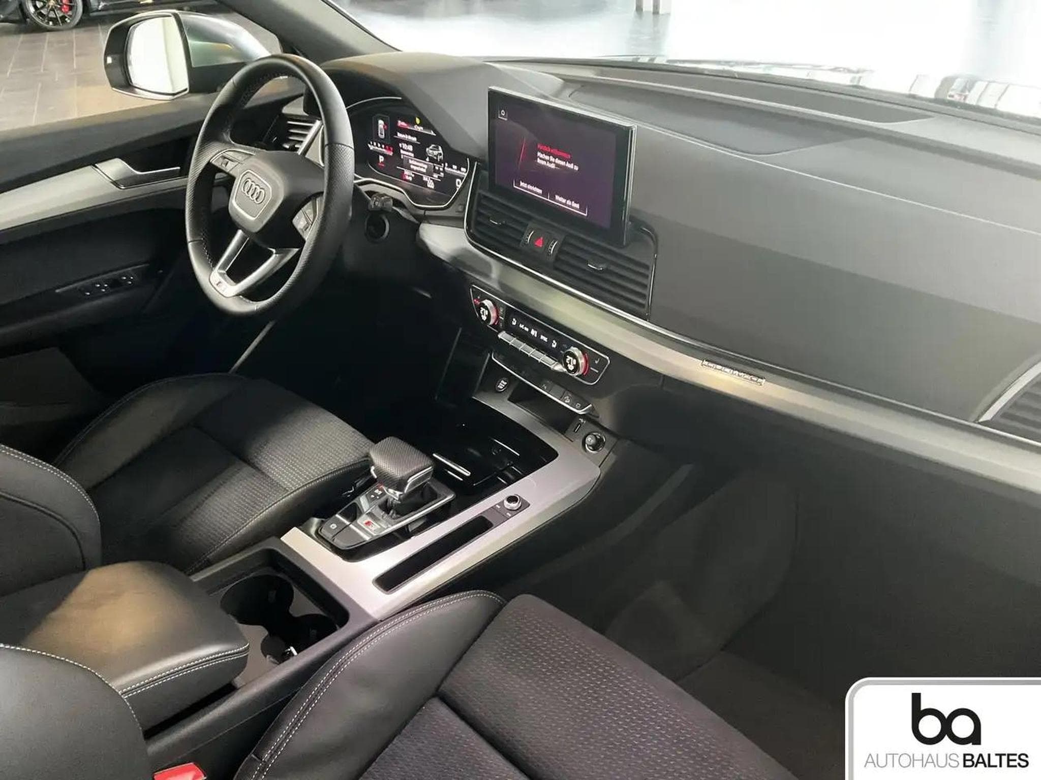 Audi SQ5 (2023) - Photo 6