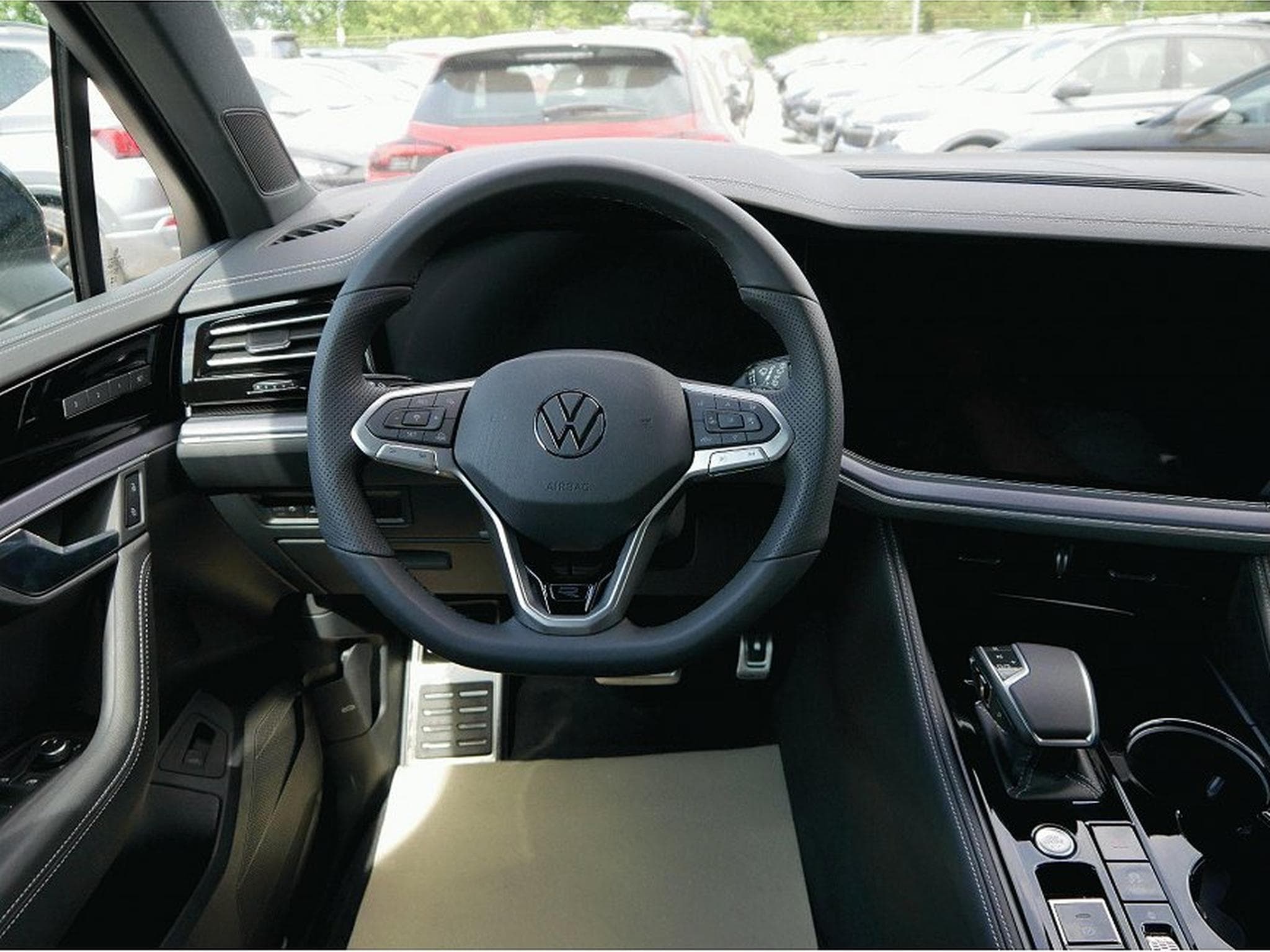 VW Touareg (2026) - Photo 11