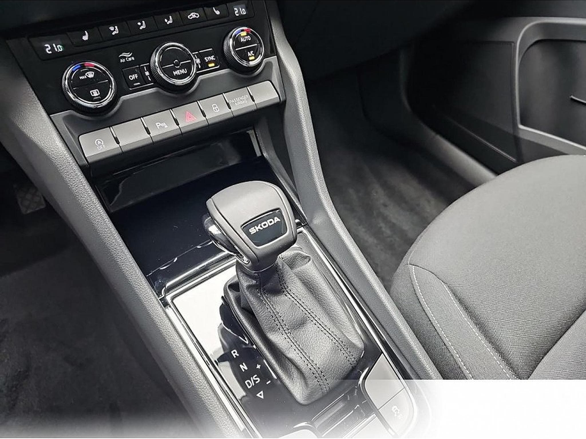 Skoda Karoq (2026) - Foto 11