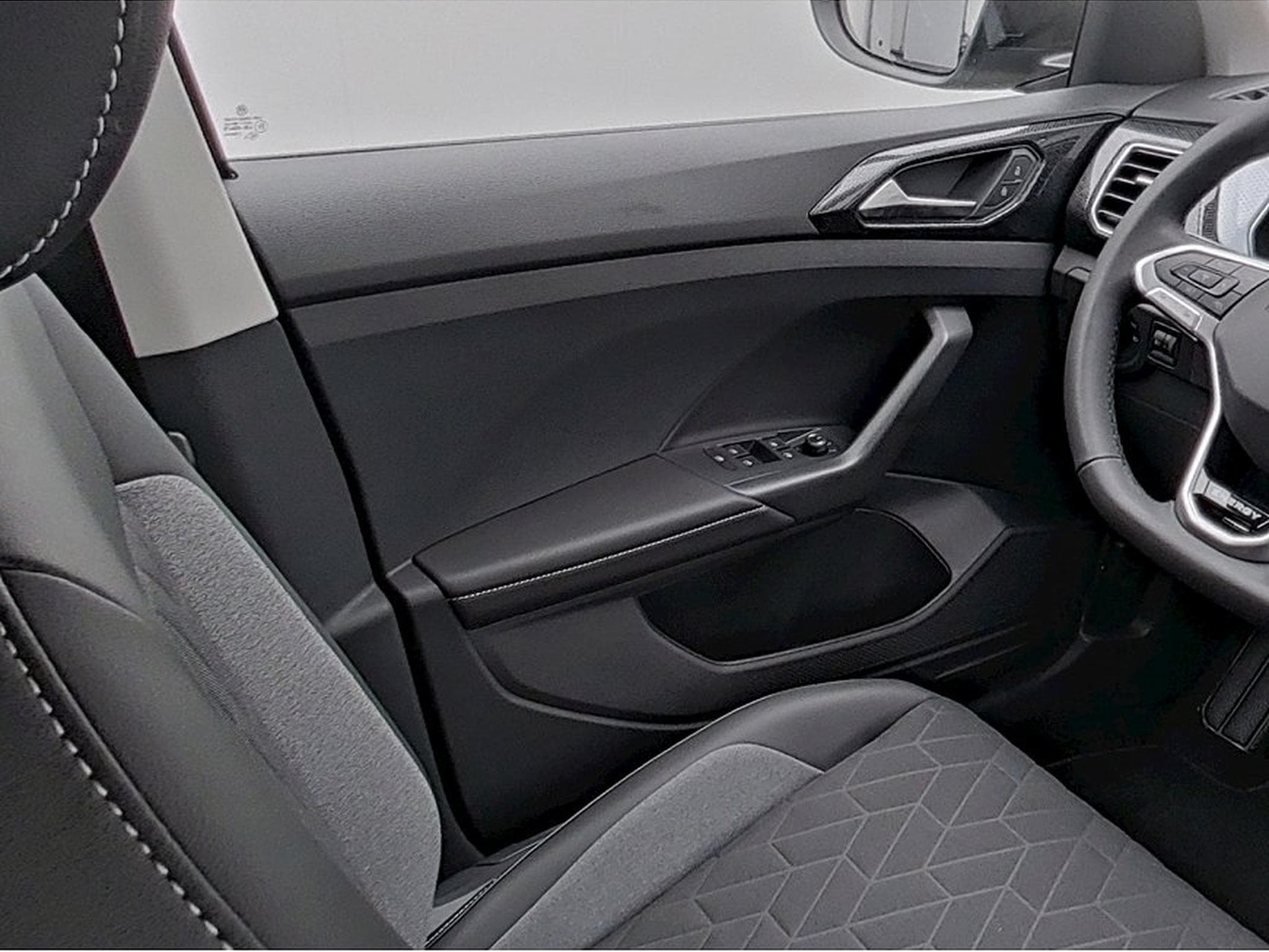 VW T-Cross (2025) - Photo 11