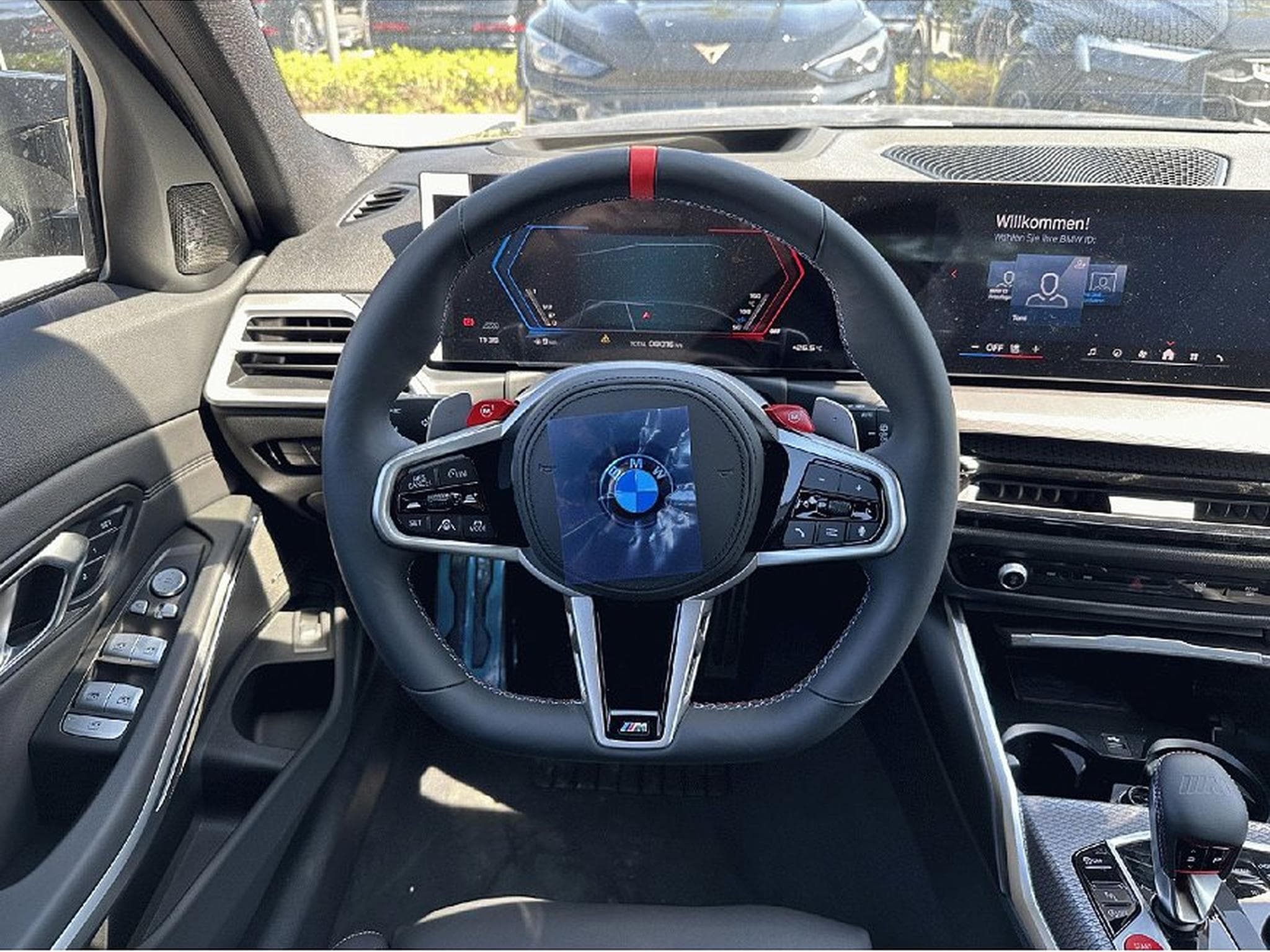 BMW M3 (2024) - Photo 12