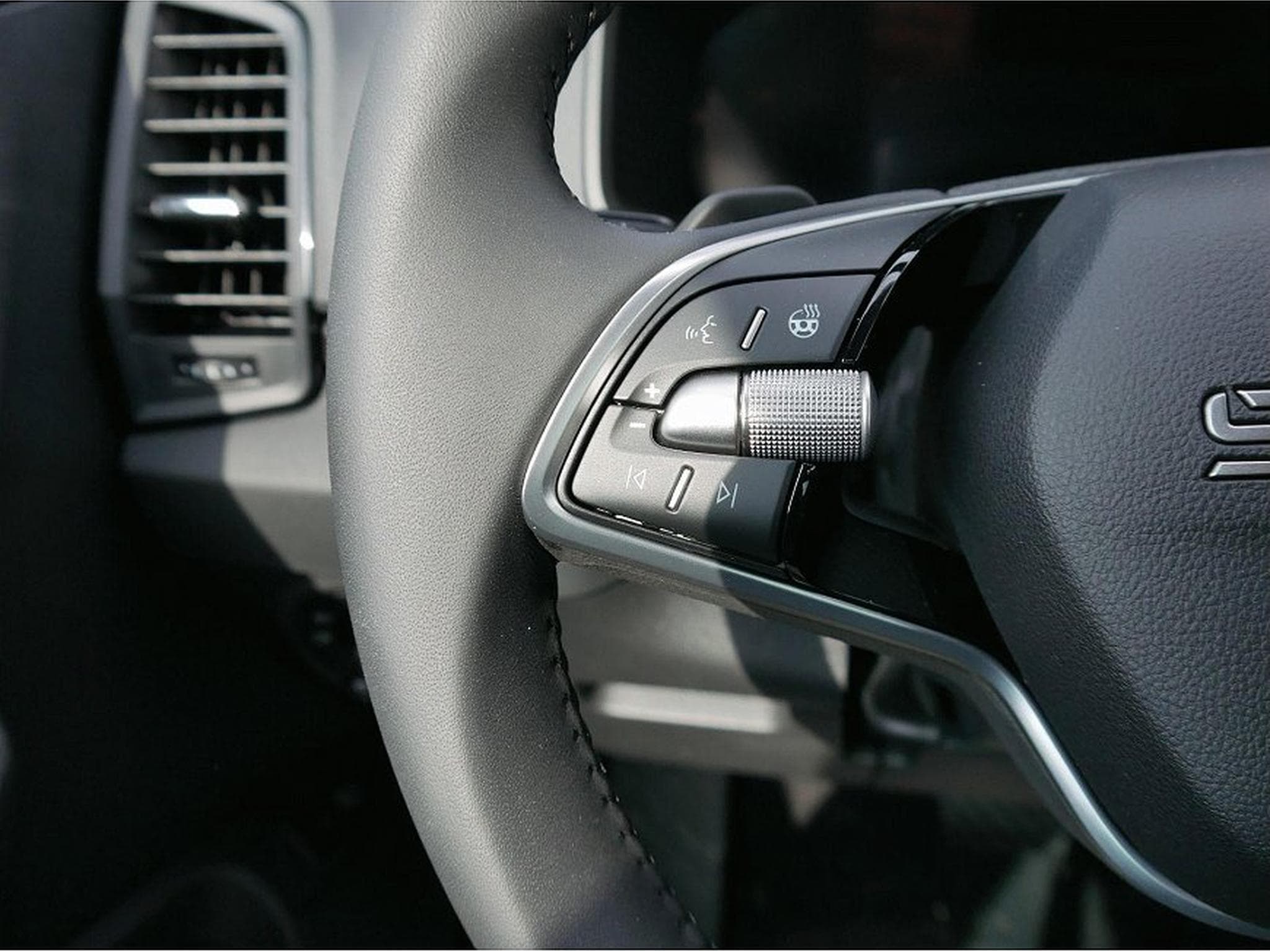 Skoda Karoq (2026) - Foto 13