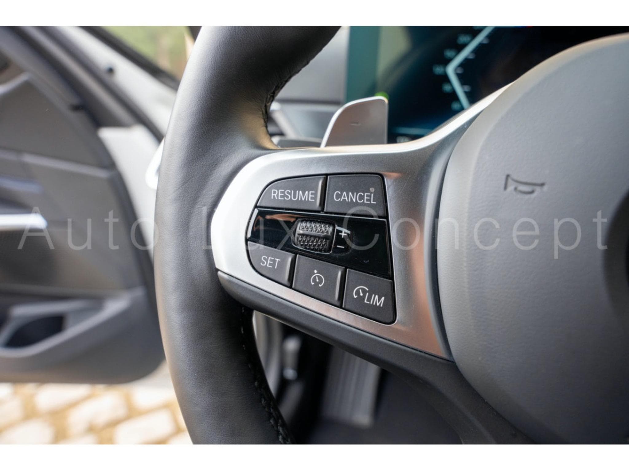 BMW 320 d xDrive M Sport (2023) - Photo 18