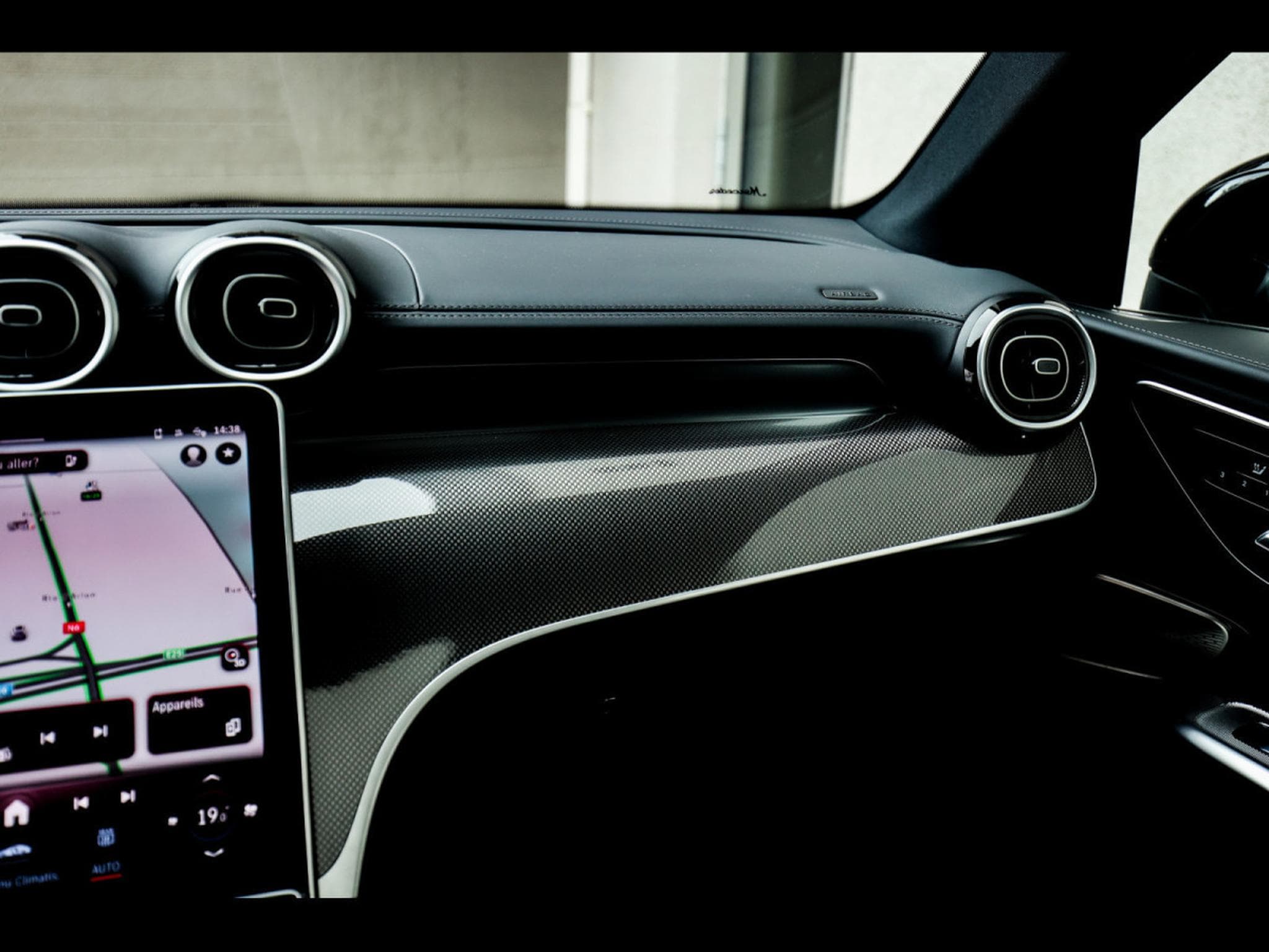 Mercedes GLC 300 DE AMG LINE 4MATIC – PACK PREMIUM PLUS (2023) - Photo 20