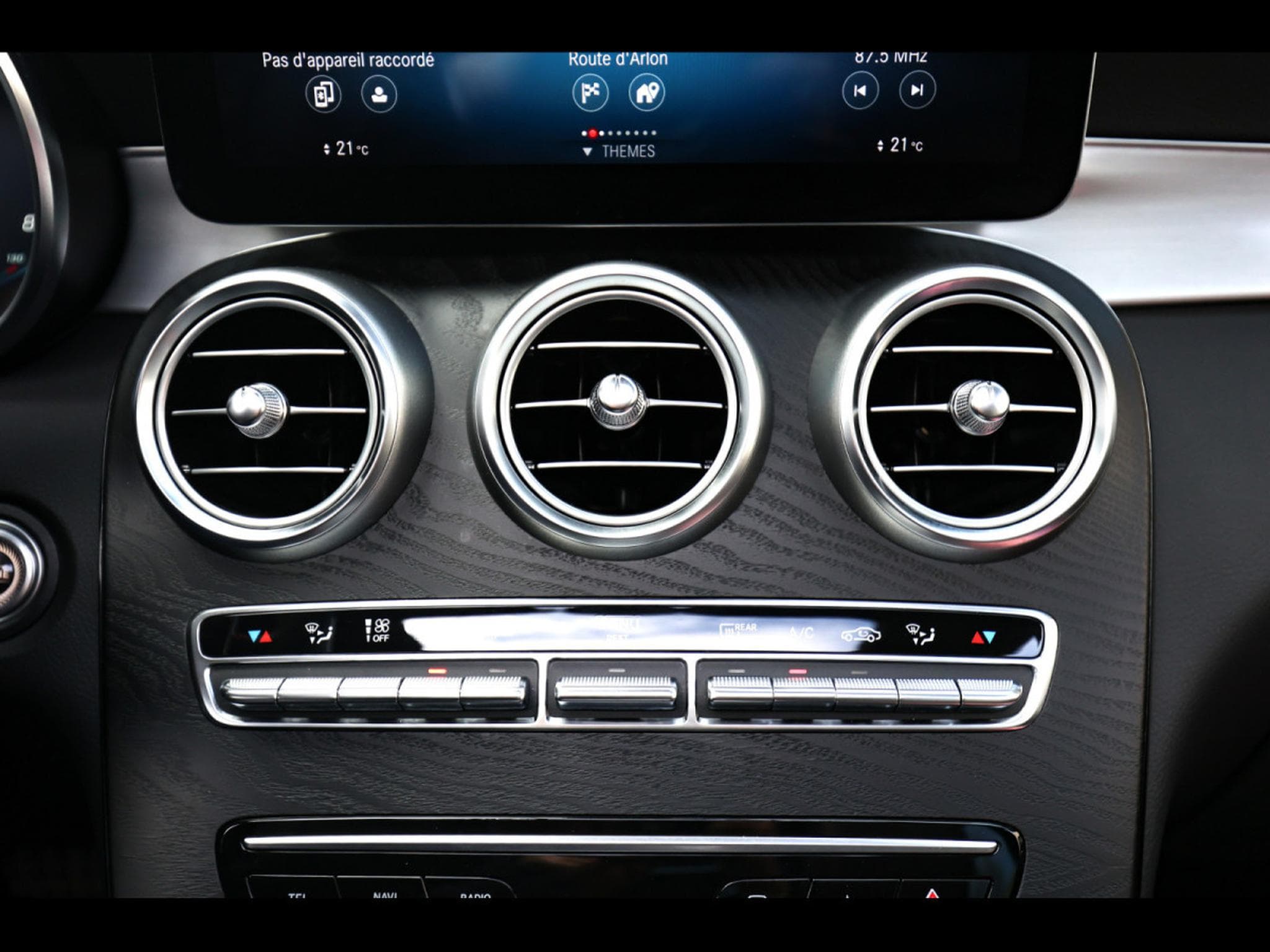 Mercedes GLC 43 AMG 4MATIC – OBSIDIAN BLACK (2022) - Photo 18