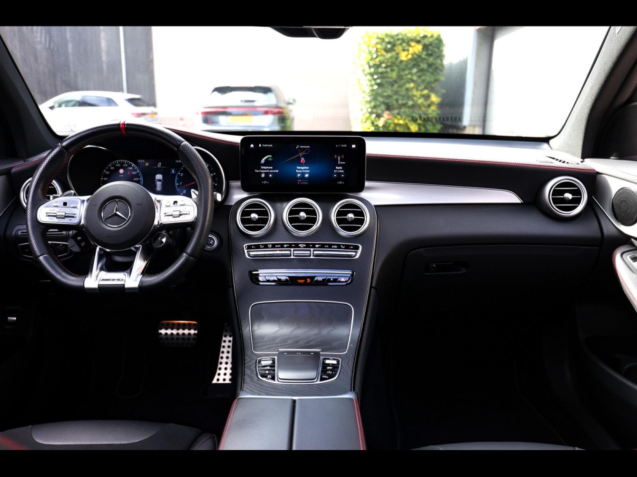 Mercedes GLC 43 AMG 4MATIC – OBSIDIAN BLACK (2022) - Photo 24