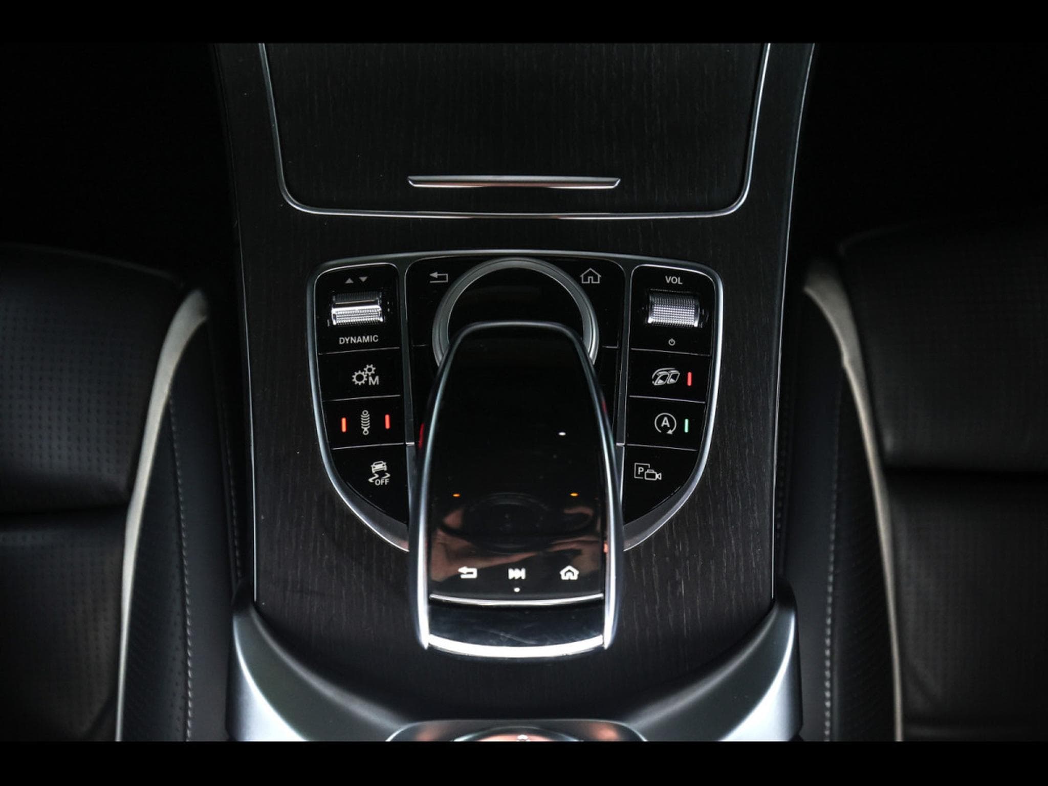 Mercedes C 63 AMG S AMG CABRIOLET (510 CH) – PACK NIGHT - IRIDIUM-SILBER (2020) - Photo 16