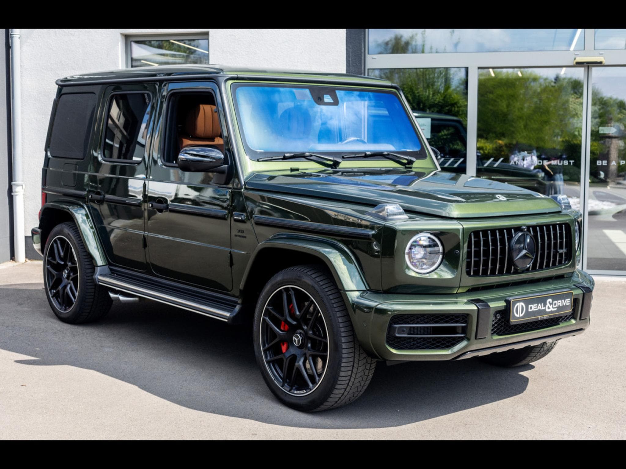 Mercedes G 63 AMG PACK NIGHT II - OLIVE METALLIC DESIGNO (2024) - Photo 6