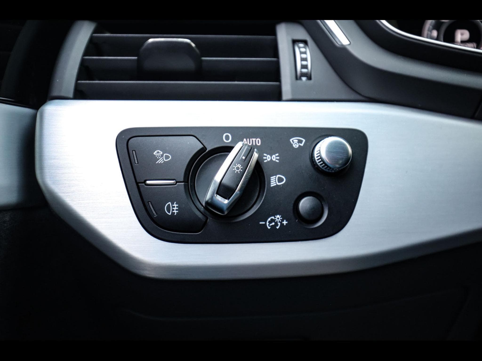 Audi S4 AVANT 3.0 TDI QUATTRO TIPTRONIC – PACK BLACK - NAVARRE BLUE (2023) - Photo 25