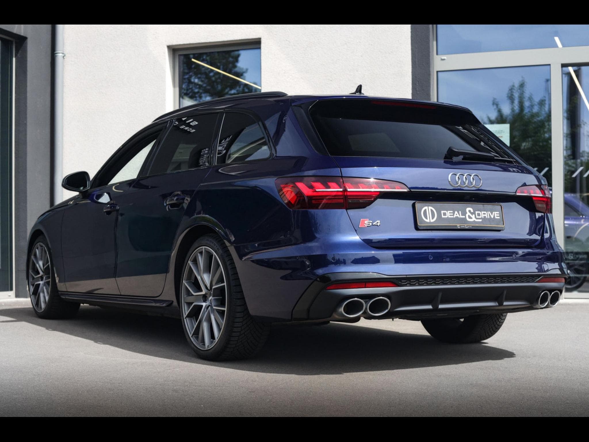 Audi S4 AVANT 3.0 TDI QUATTRO TIPTRONIC – PACK BLACK - NAVARRE BLUE (2023) - Photo 3