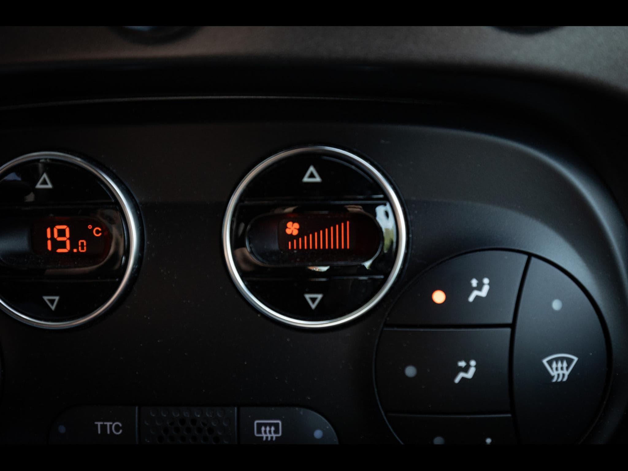 Abarth 595 C CABRIOLET 1.4 T-JET 16V - AUTO (2022) - Photo 21