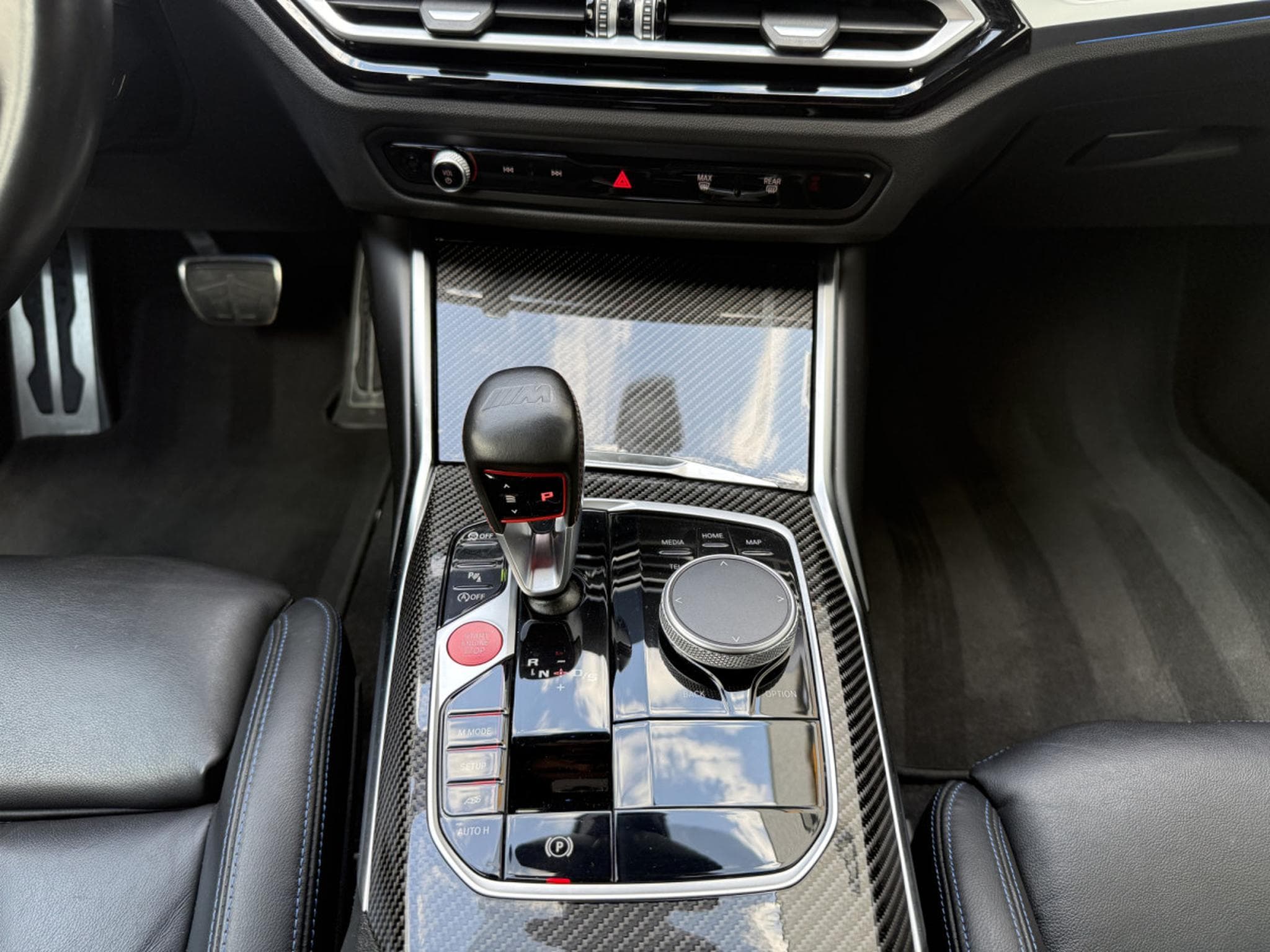 BMW M2 Coupé  INDIVIDUAL/CARBON/19/Harman/Kardon (2023) - Photo 16