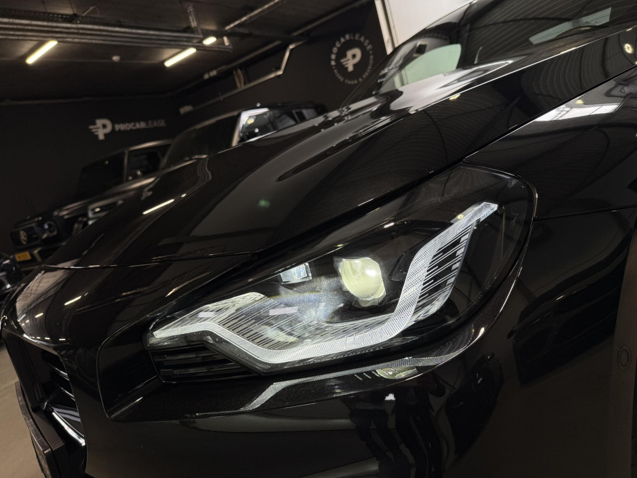 BMW M2 Coupé  INDIVIDUAL/CARBON/19/Harman/Kardon (2023) - Photo 21