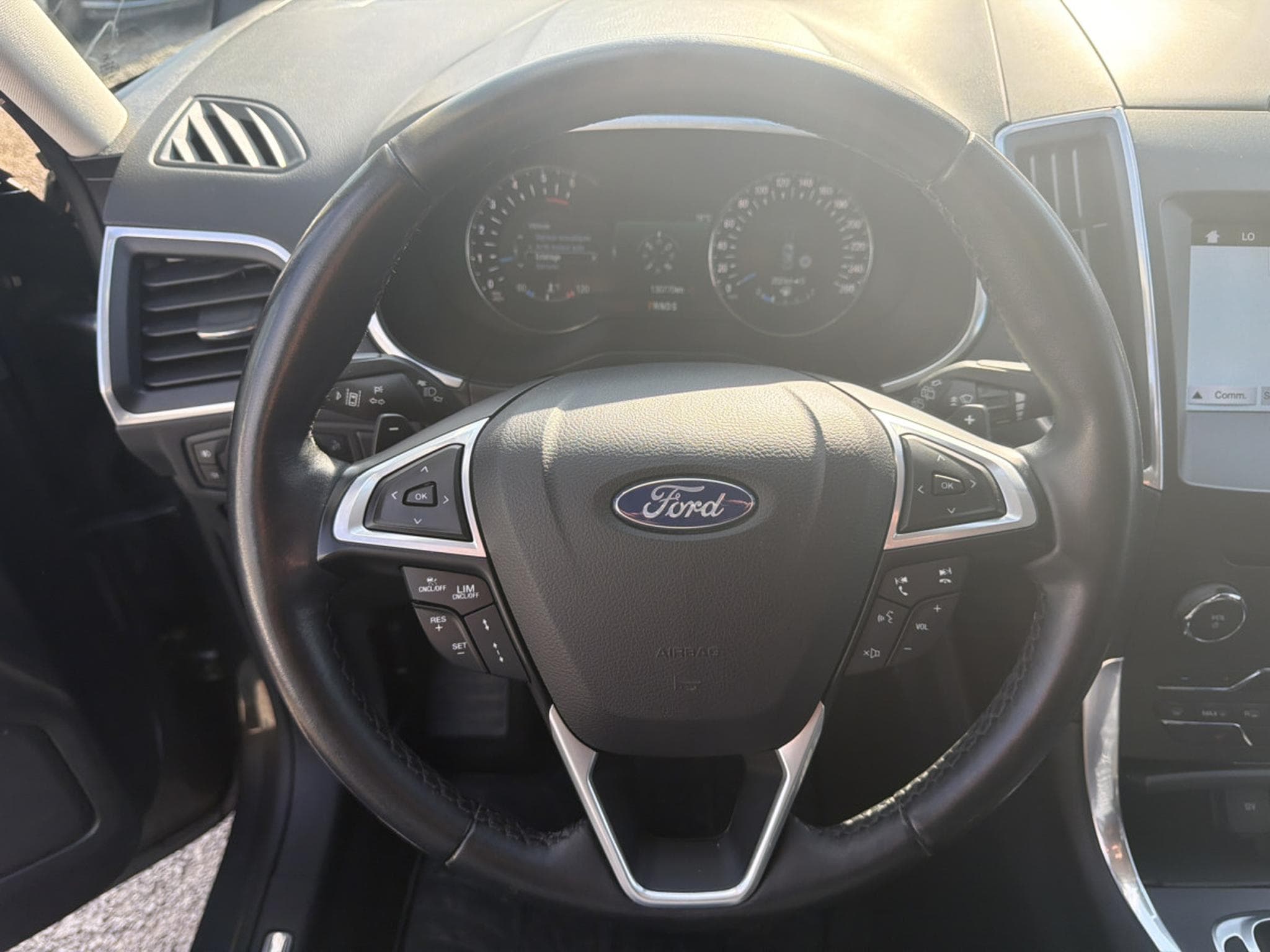 Ford S-Max 2.0 TDCI AUTO PLATINIUM 180CV (2018) - Photo 17