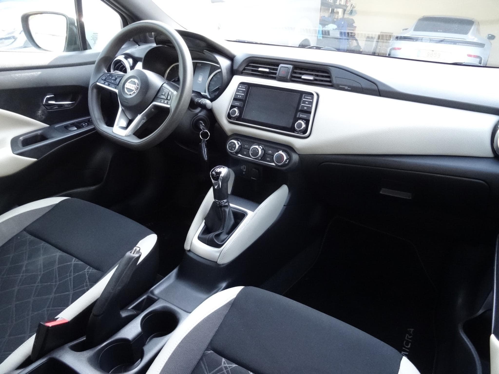 Nissan Micra 1.0 DIG-T 100 CONNECTA (2019) - Photo 15