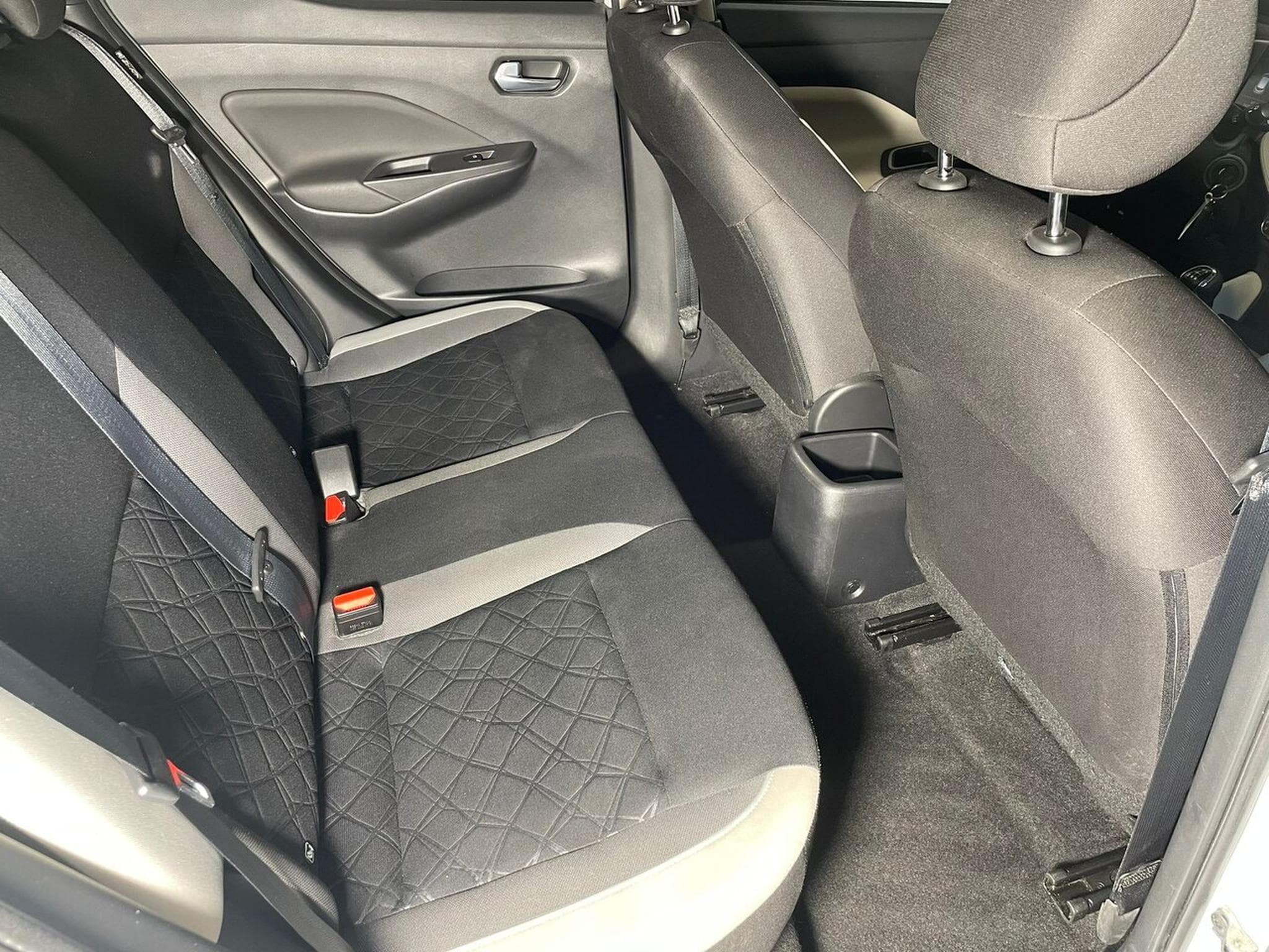 Nissan Micra 1.0 IG-T 90 MADE IN FRANCE CARPLAY (2022) - Foto 12