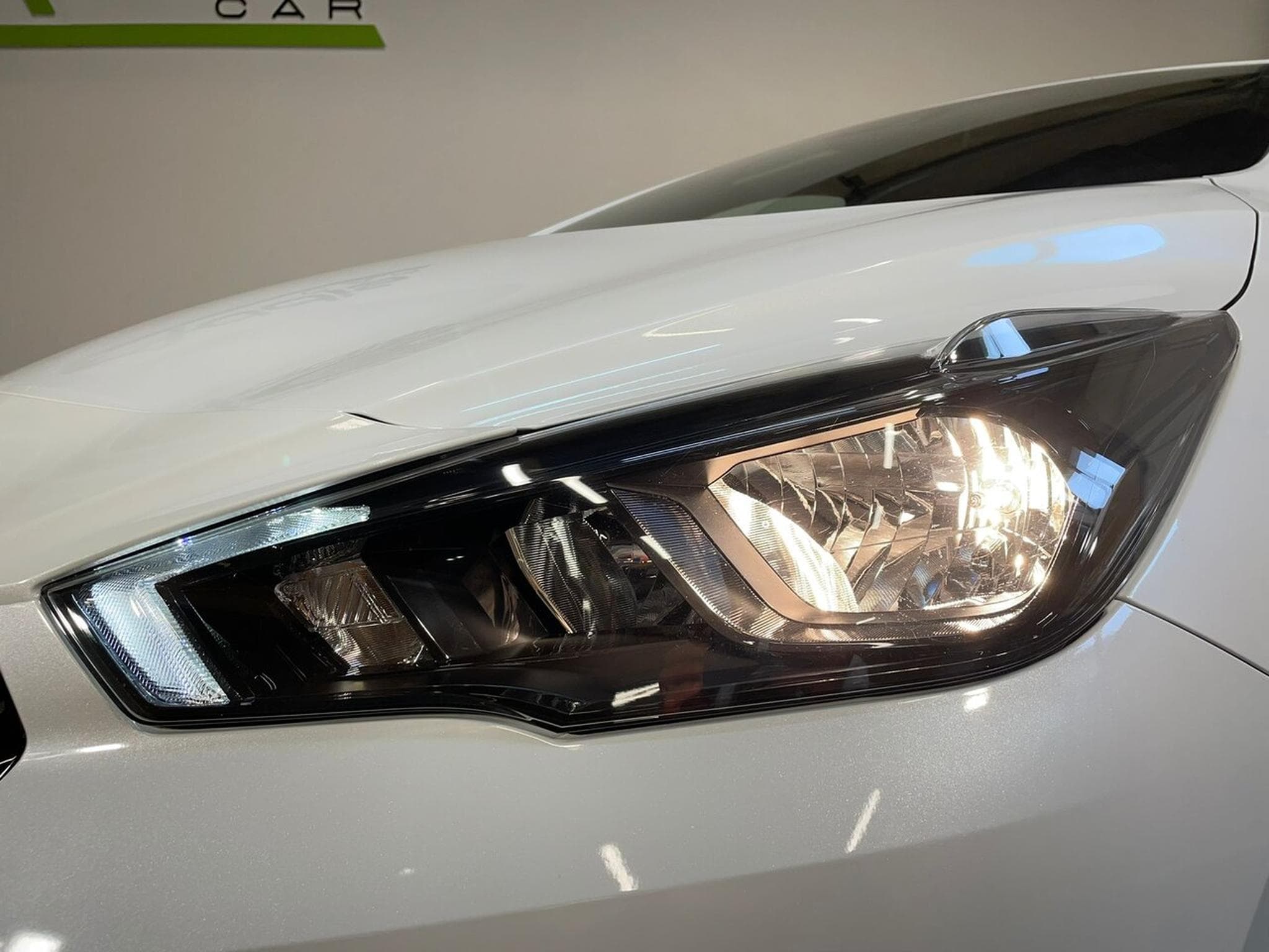 Nissan Micra 1.0 IG-T 90 MADE IN FRANCE CARPLAY (2022) - Foto 15