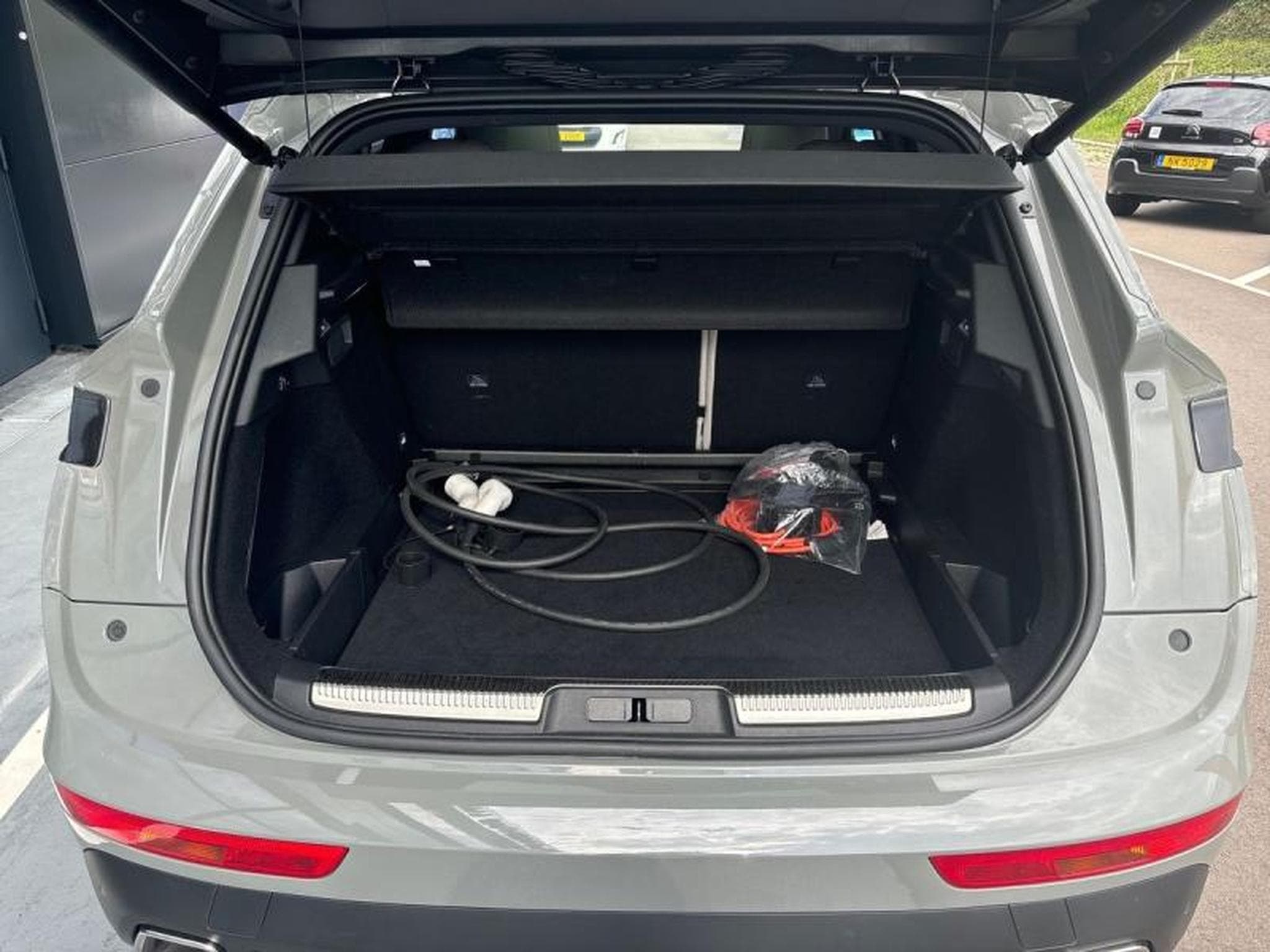 DS Automobiles DS7 E-TENSE 4x4 360ch Opera (2024) - Photo 12