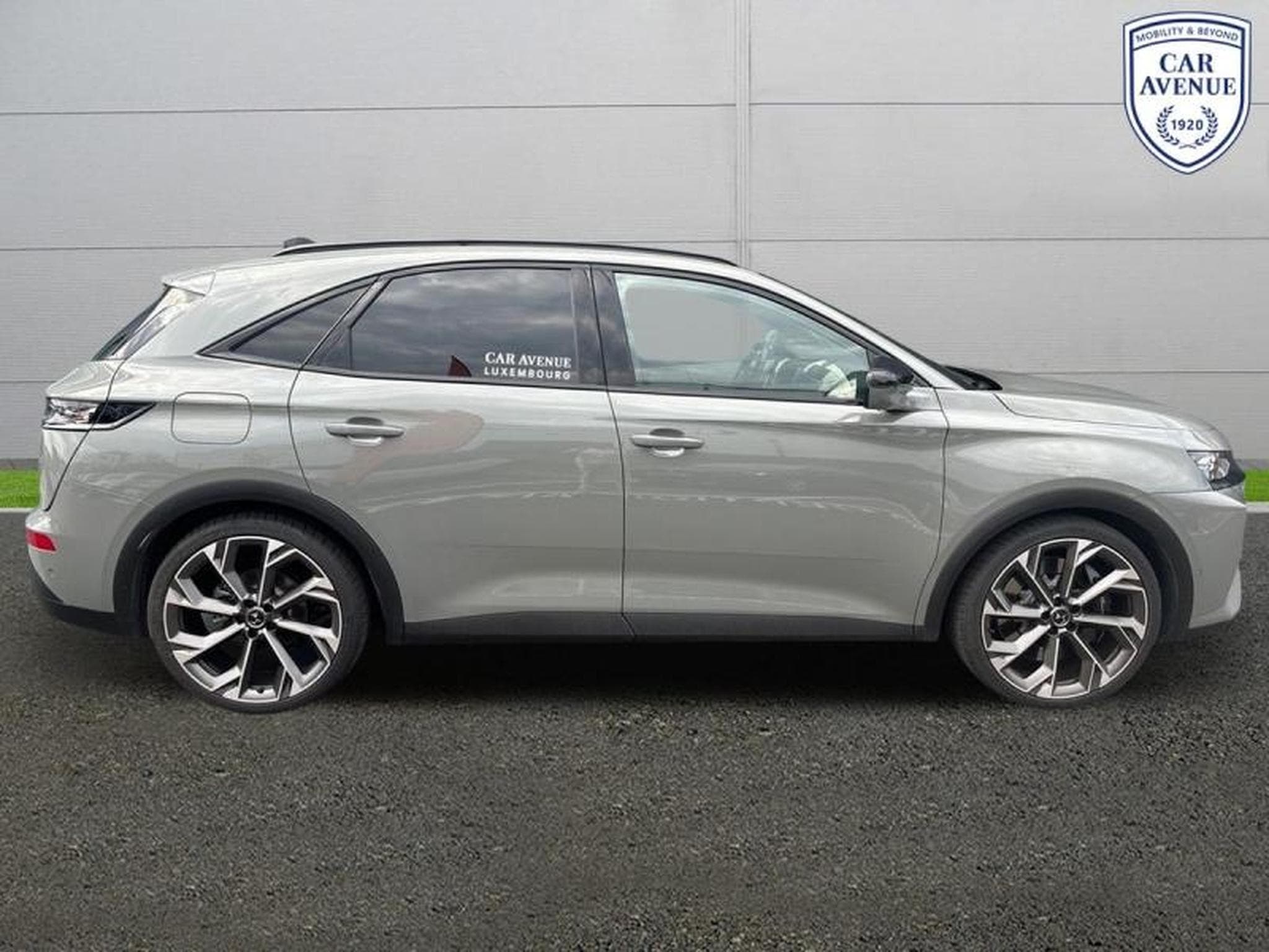 DS Automobiles DS7 E-TENSE 4x4 360ch Opera (2024) - Photo 5