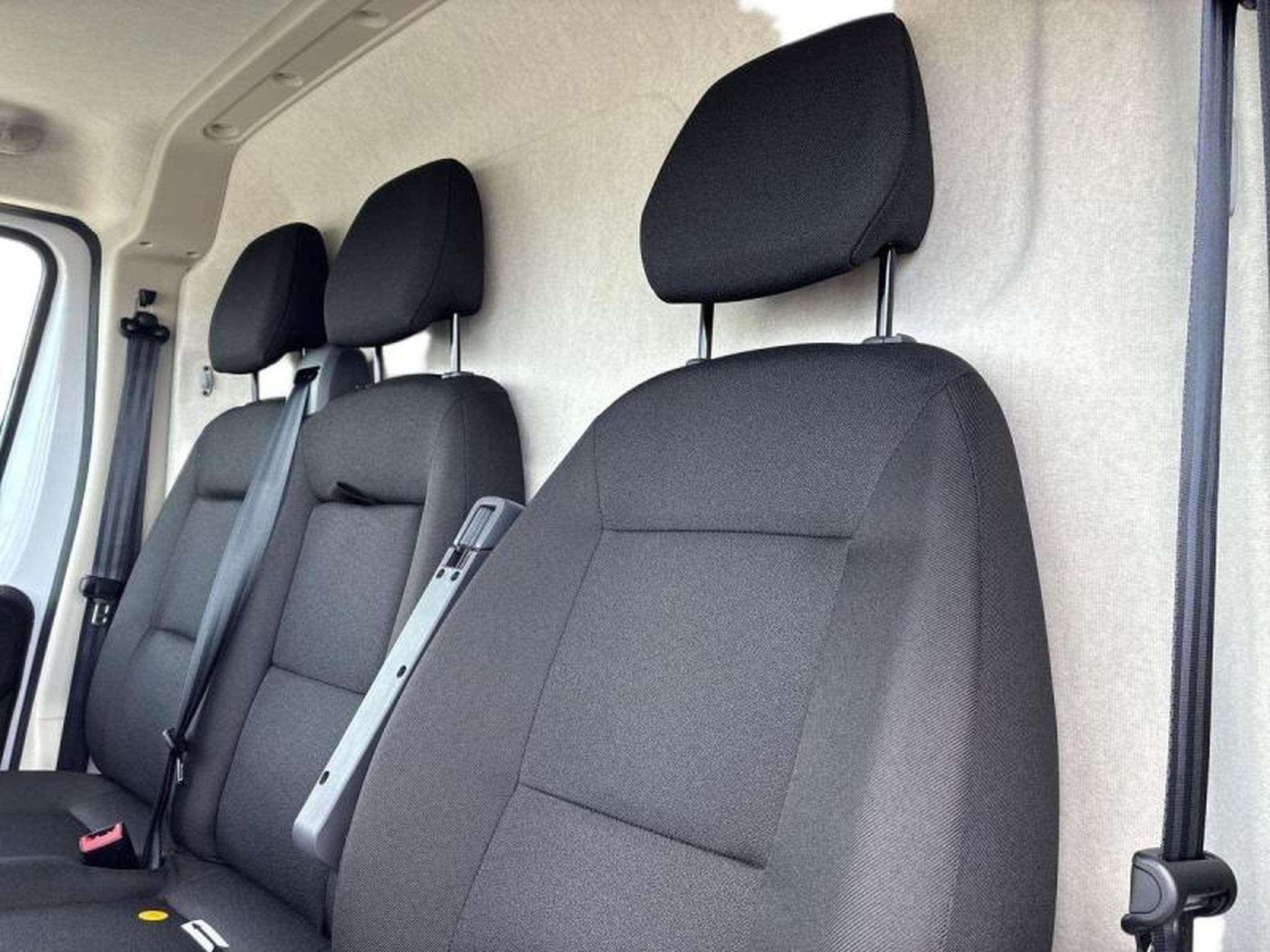 CITROEN Jumper L3H2 3.5 140ch S&S (2025) - Foto 3