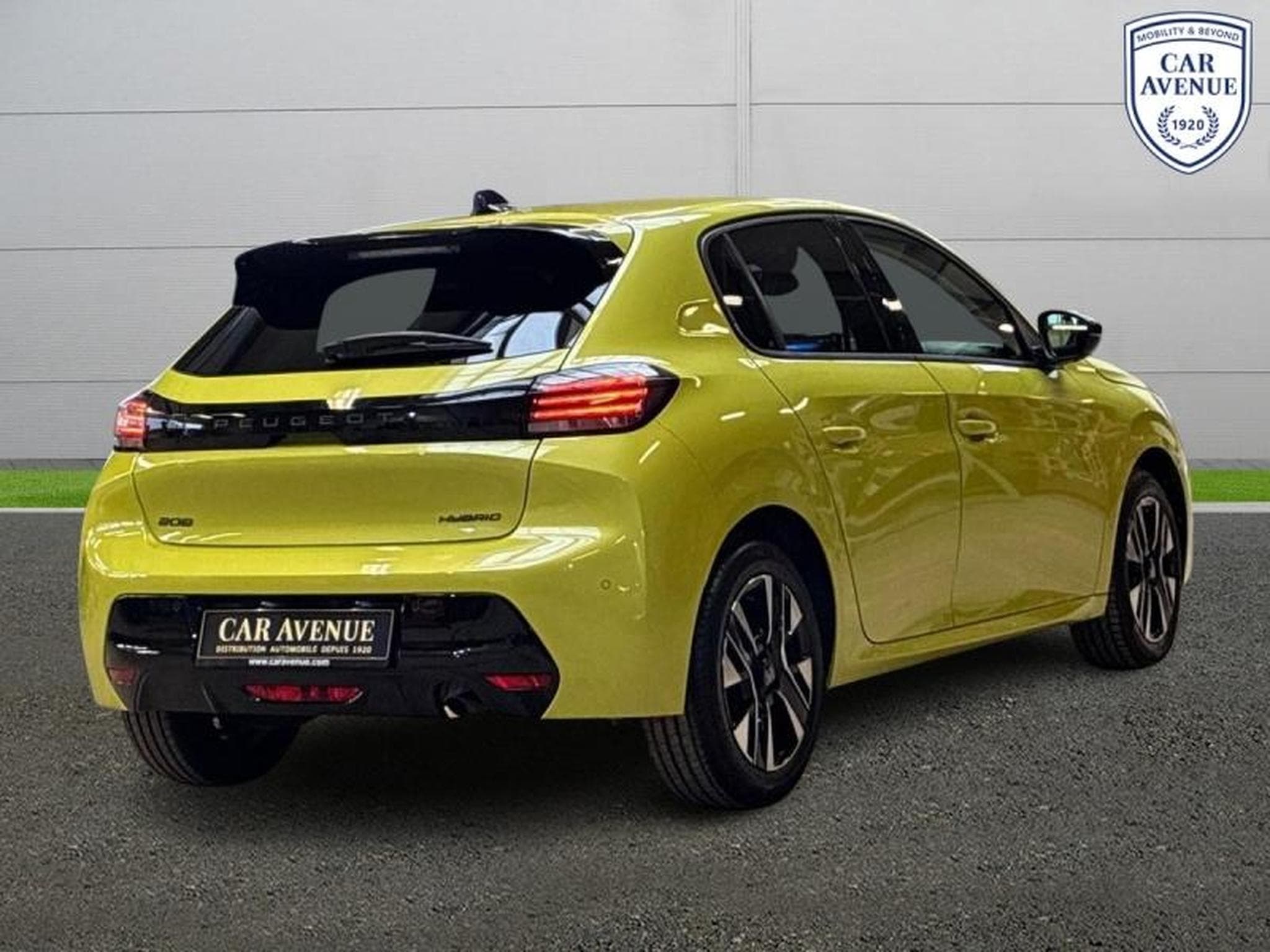 PEUGEOT 208 1.2 Hybrid 100ch Allure e-DCS6 (2024) - Photo 2