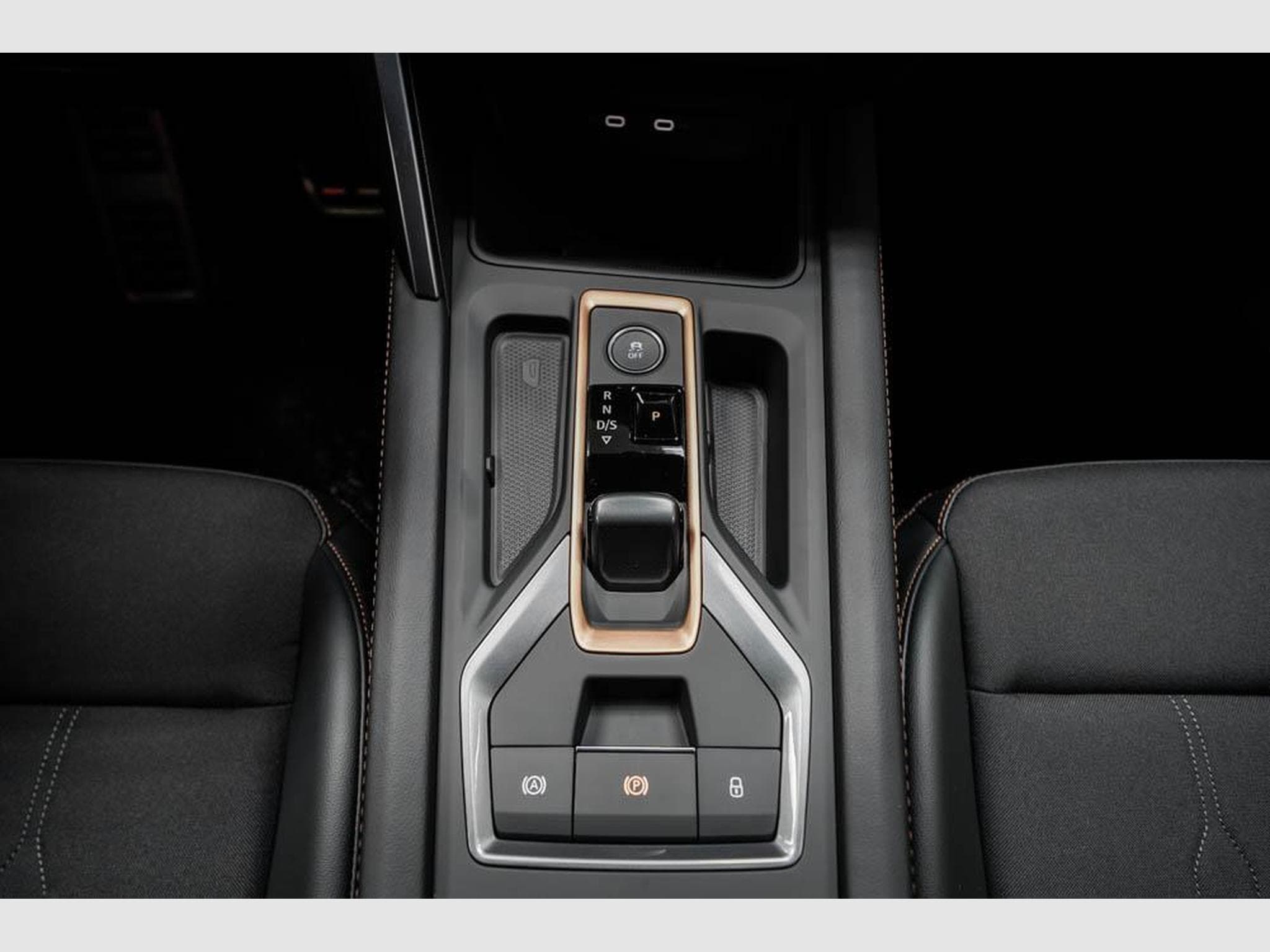 Cupra Formentor 1,5 eTSI DSG (2025) - Foto 12