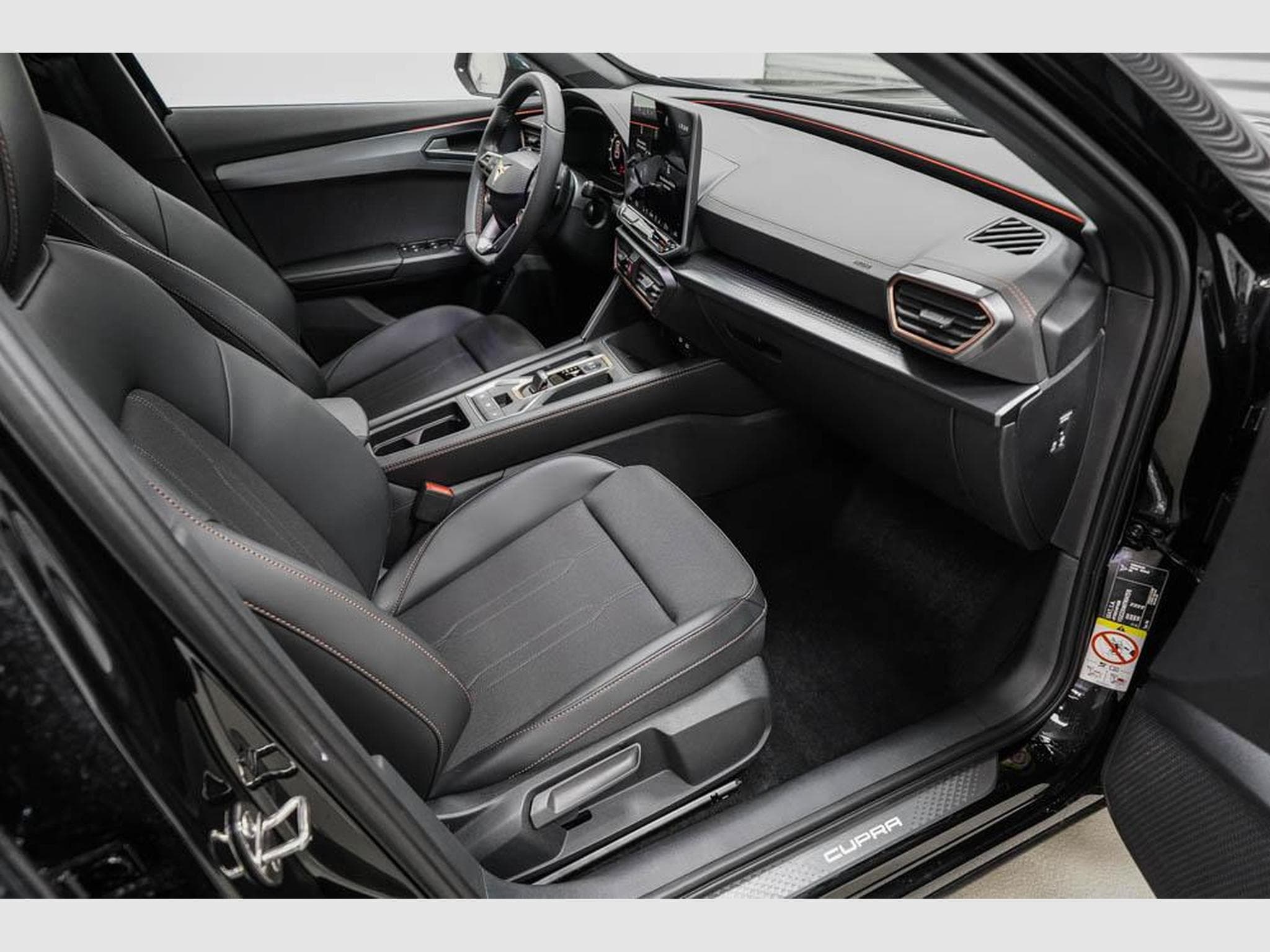 Cupra Formentor 1,5 eTSI DSG (2026) - Foto 21