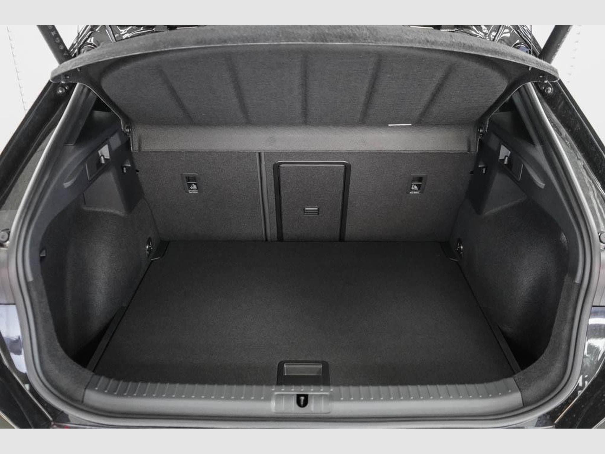 Cupra Formentor 1,5 eTSI DSG (2026) - Foto 18