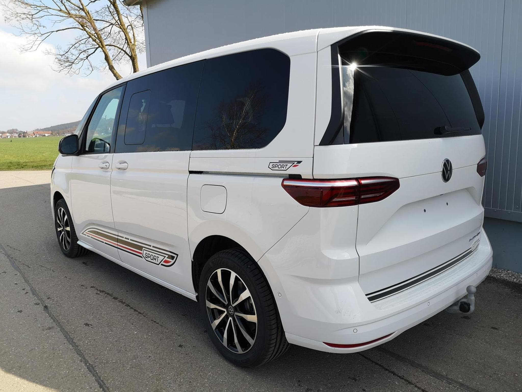 VW T7 Sport Edition (2025) - Foto 2