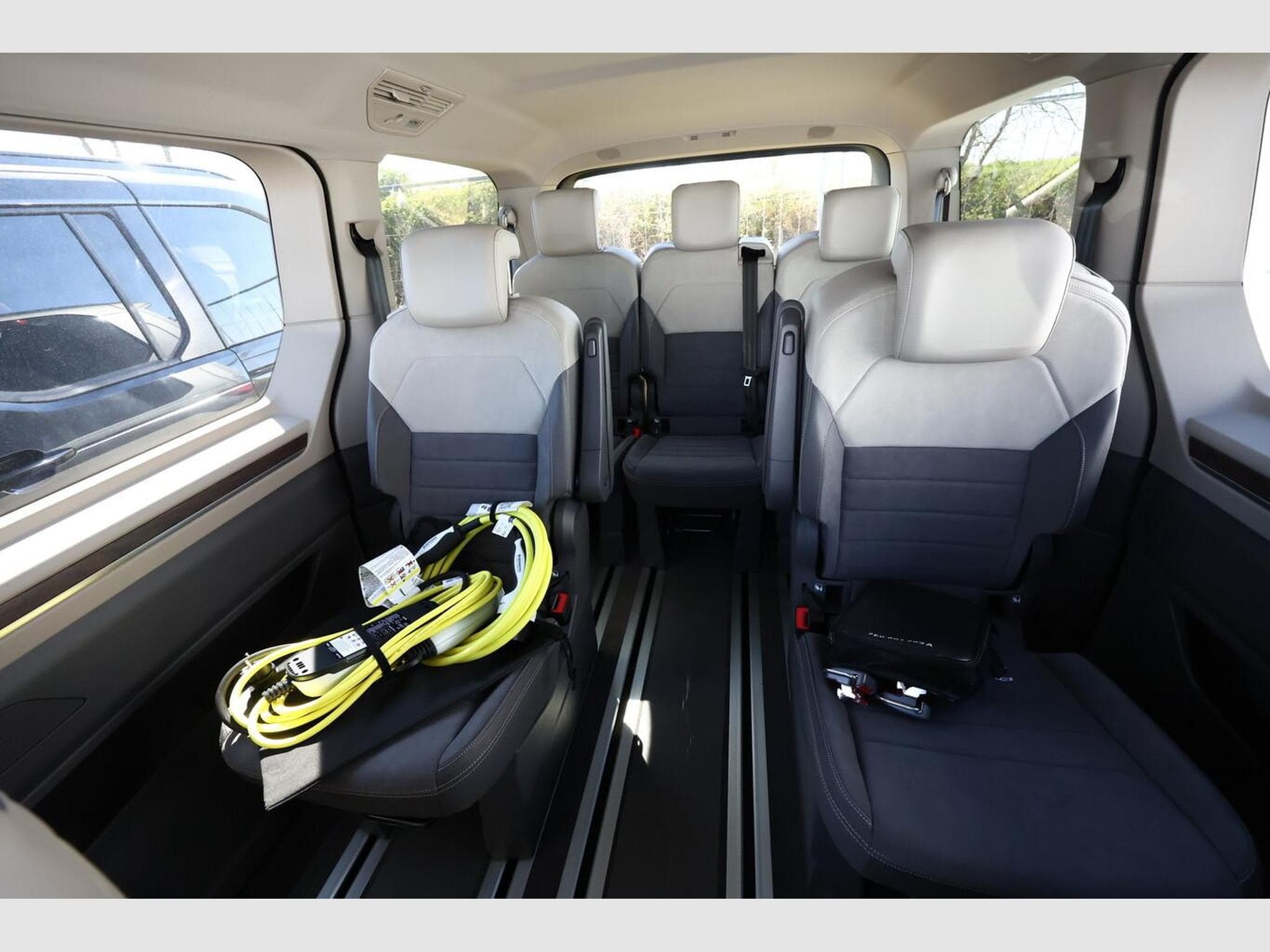 VW T7 PHEV 245 4M (2025) - Foto 9