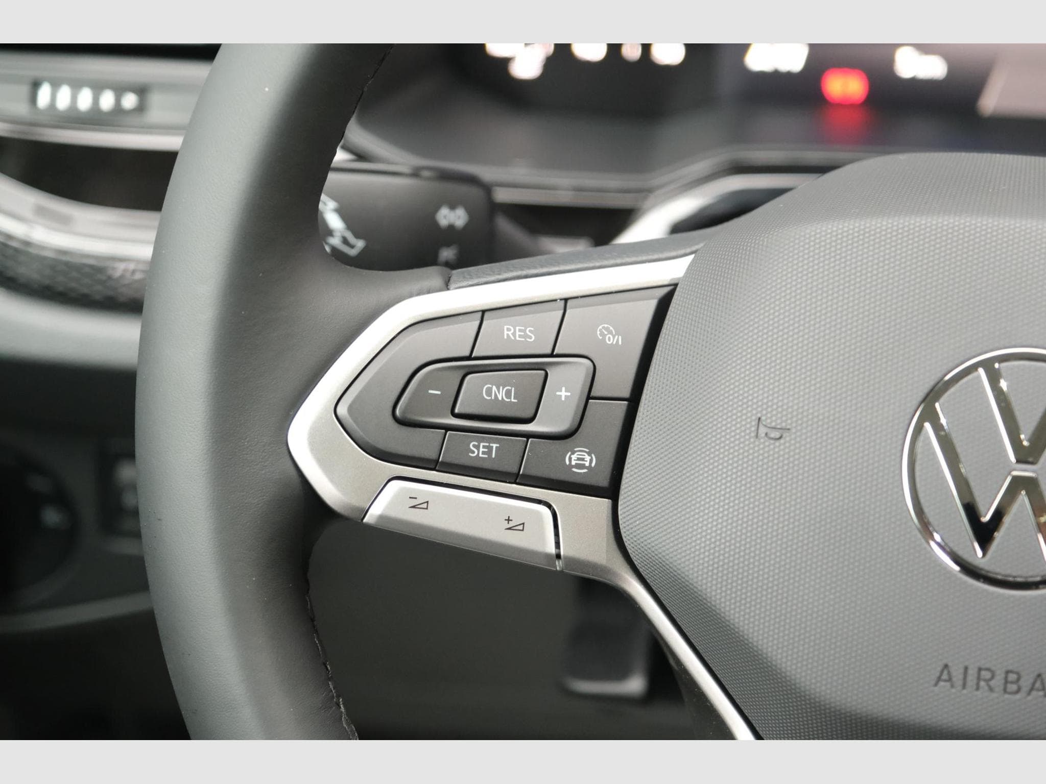 VW Taigo 1.0 TSI Life (2025) - Photo 25