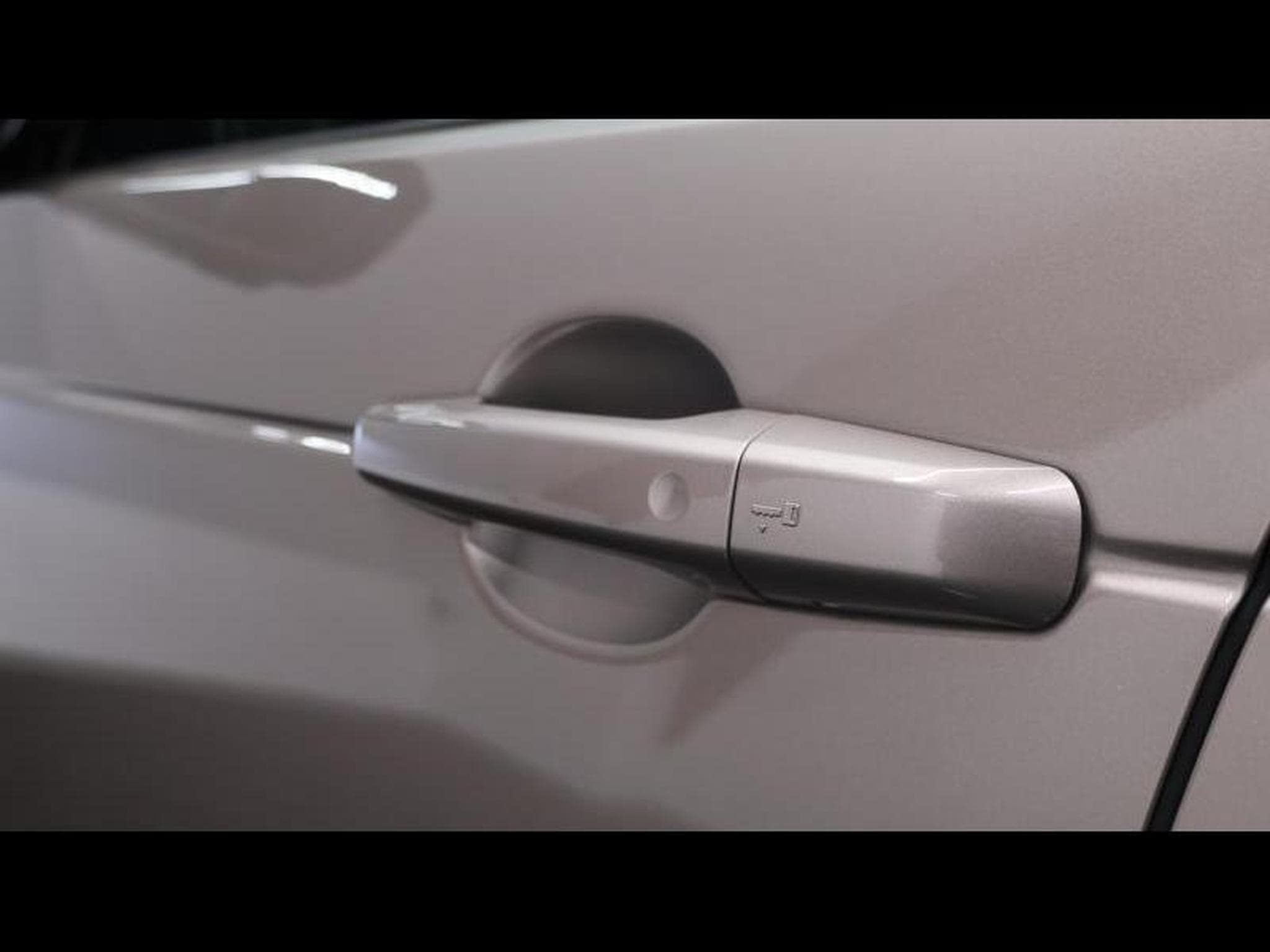 Land-Rover Discovery D300 Metropolitan Edition 7 places (2022) - Photo 31