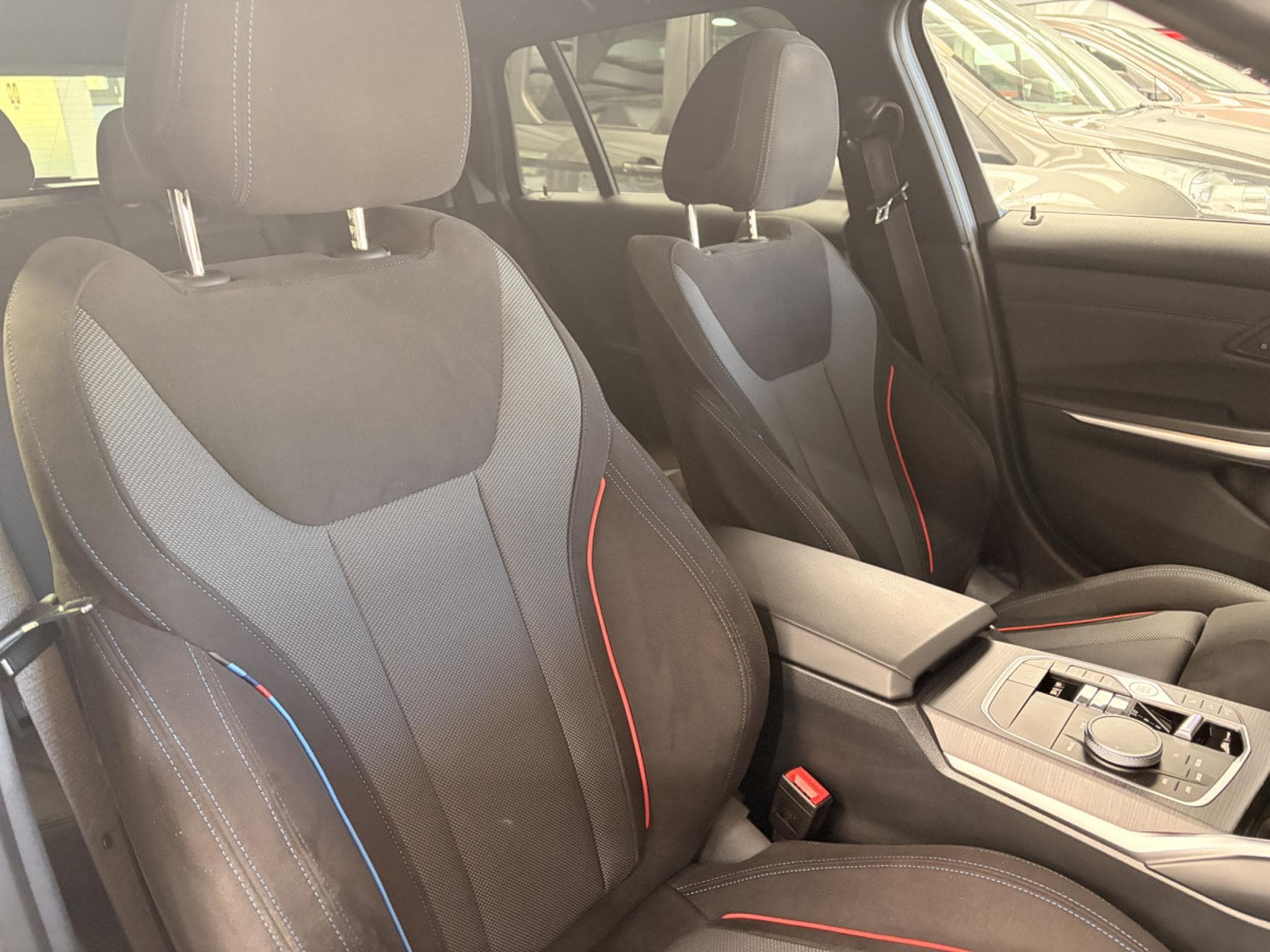 BMW 320 d Xdrive 2.0 Touring Msport (2025) - Photo 11