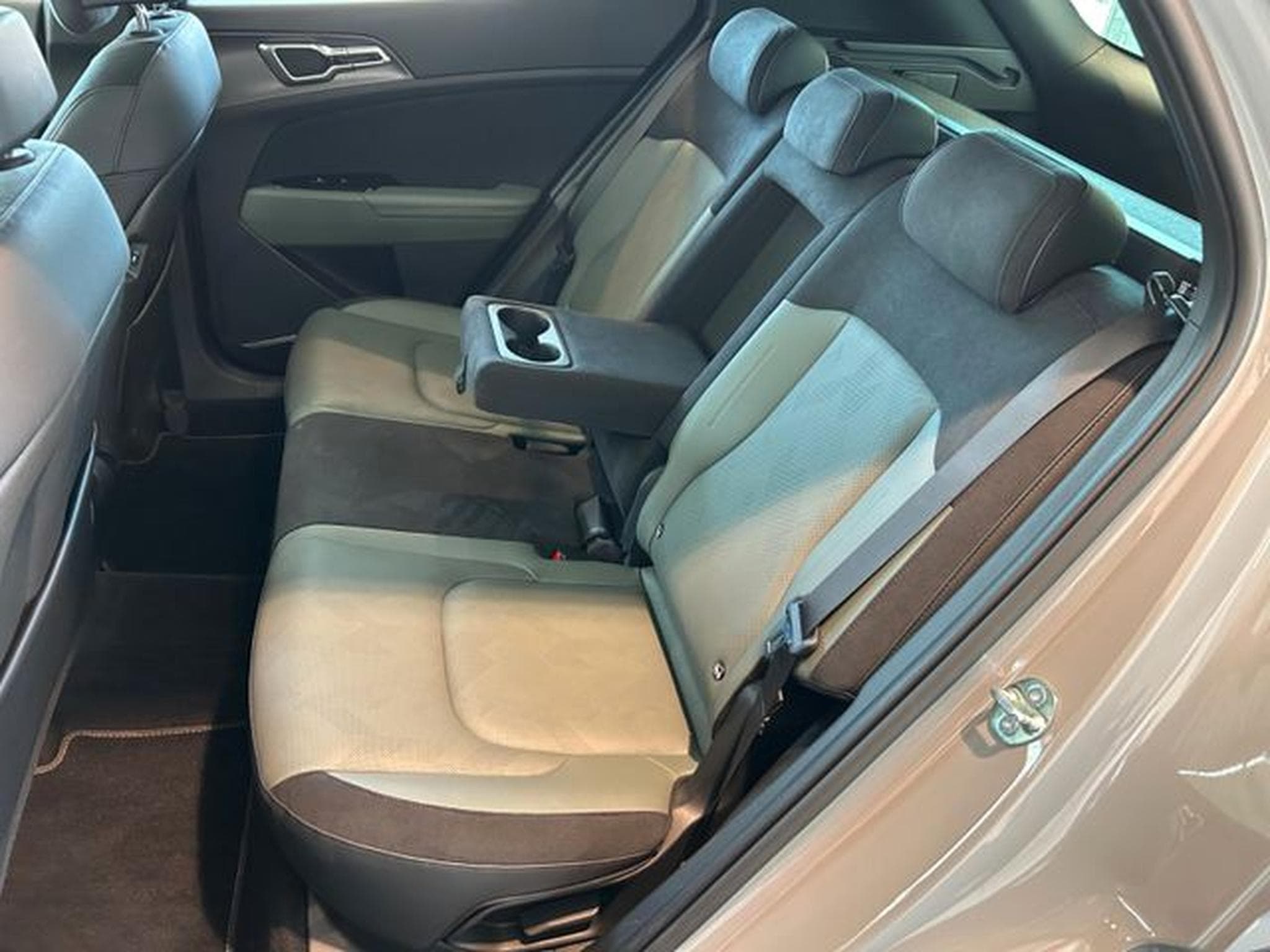 Kia Sportage Sportage 1,6T DCT Nightline 4WD Leder Navi LED (2025) - Foto 11