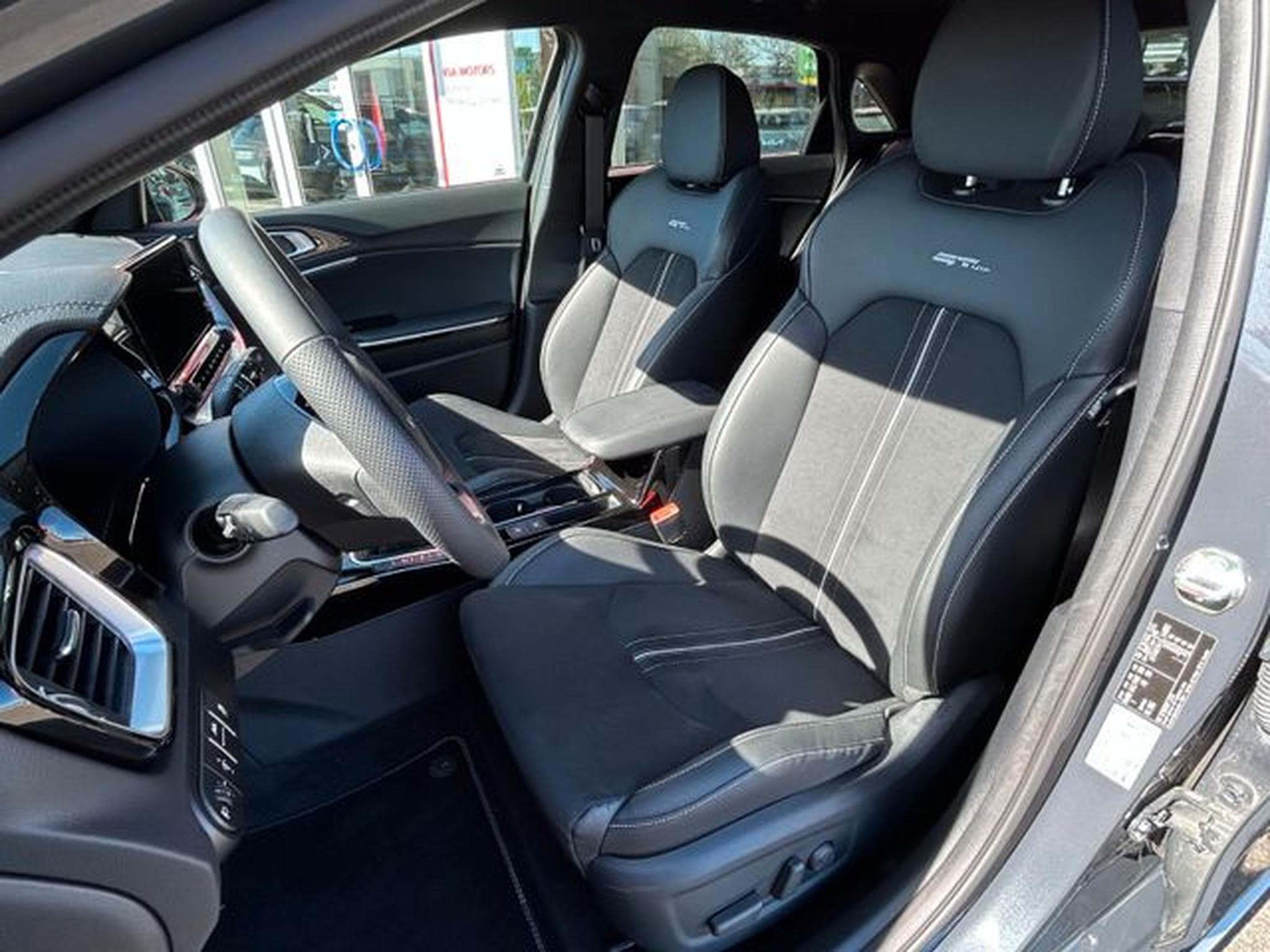 Kia Ceed Ceed 1,5 T GT Line TECH Leder Navi Kamera (2025) - Foto 10