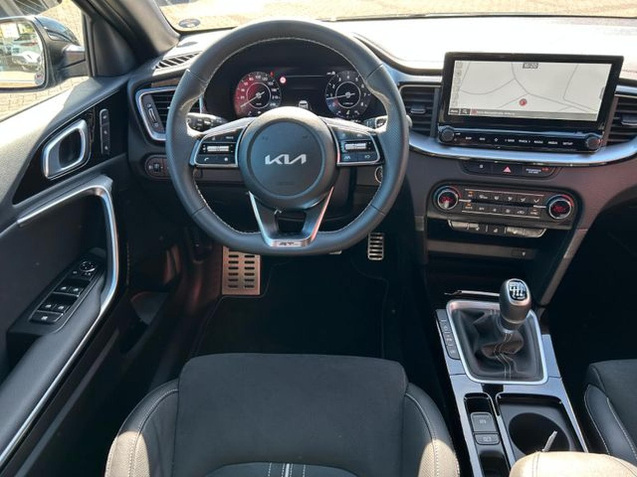 Kia Ceed Ceed 1,5 T GT Line TECH Leder Navi Kamera (2025) - Foto 13