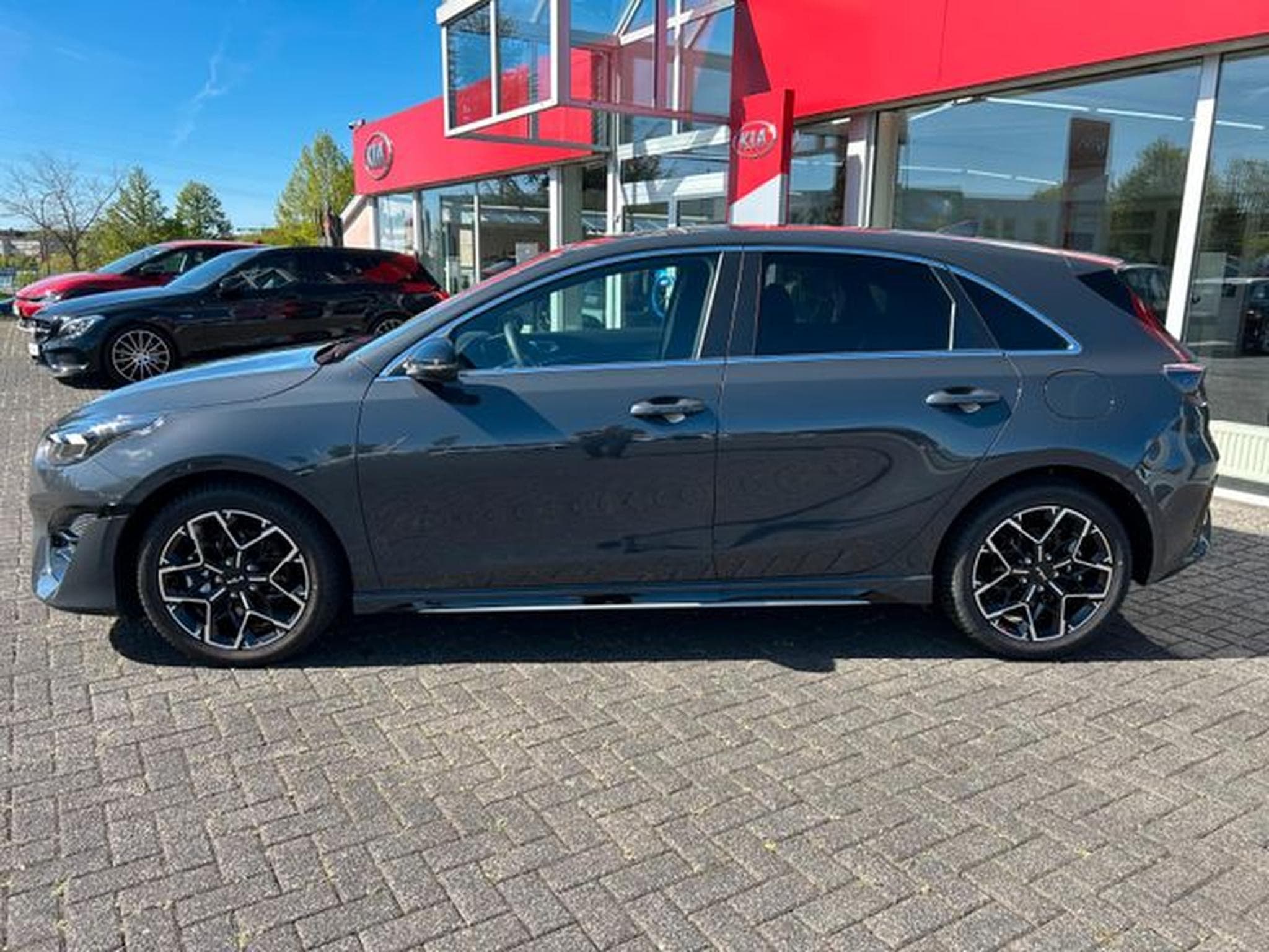 Kia Ceed Ceed 1,5 T GT Line TECH Leder Navi Kamera (2025) - Foto 4