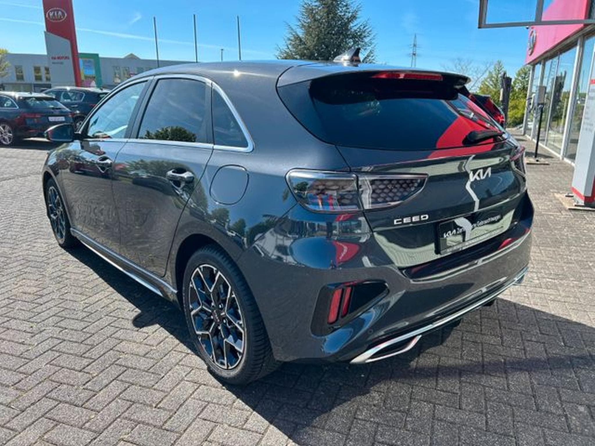 Kia Ceed Ceed 1,5 T GT Line TECH Leder Navi Kamera (2025) - Foto 5