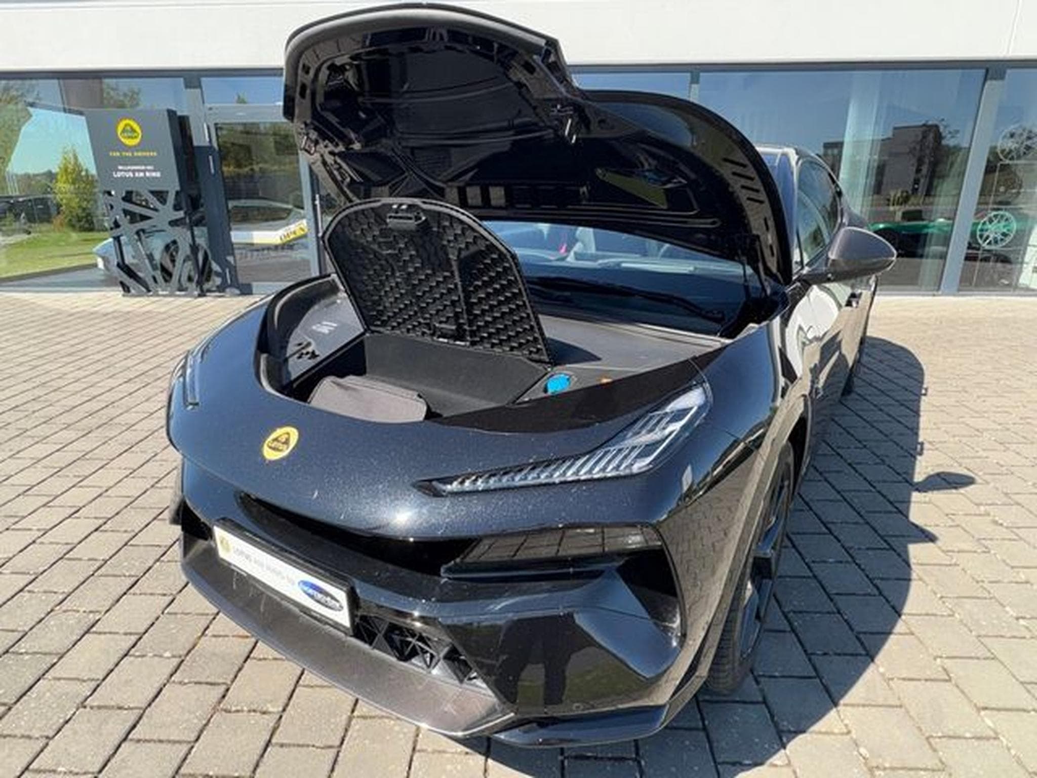 Lotus Eletre Eletre R - 905PS, Komfort-Sitze &amp; Glasdach (2024) - Photo 9