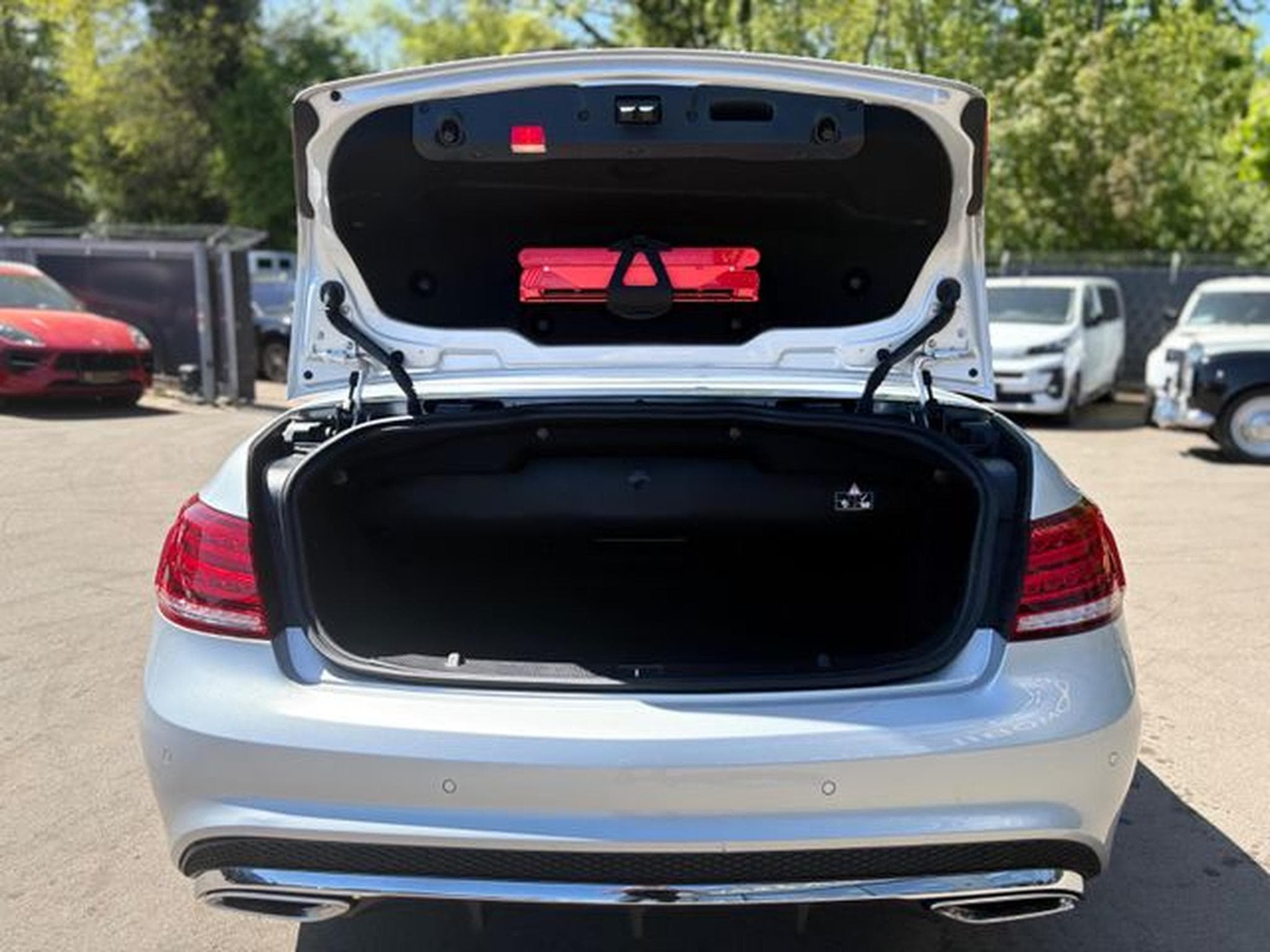 Mercedes E 350 E 350 CABRIO BLUETEC / D *AMG-LINE*SHZ*NAVI* (2015) - Photo 10