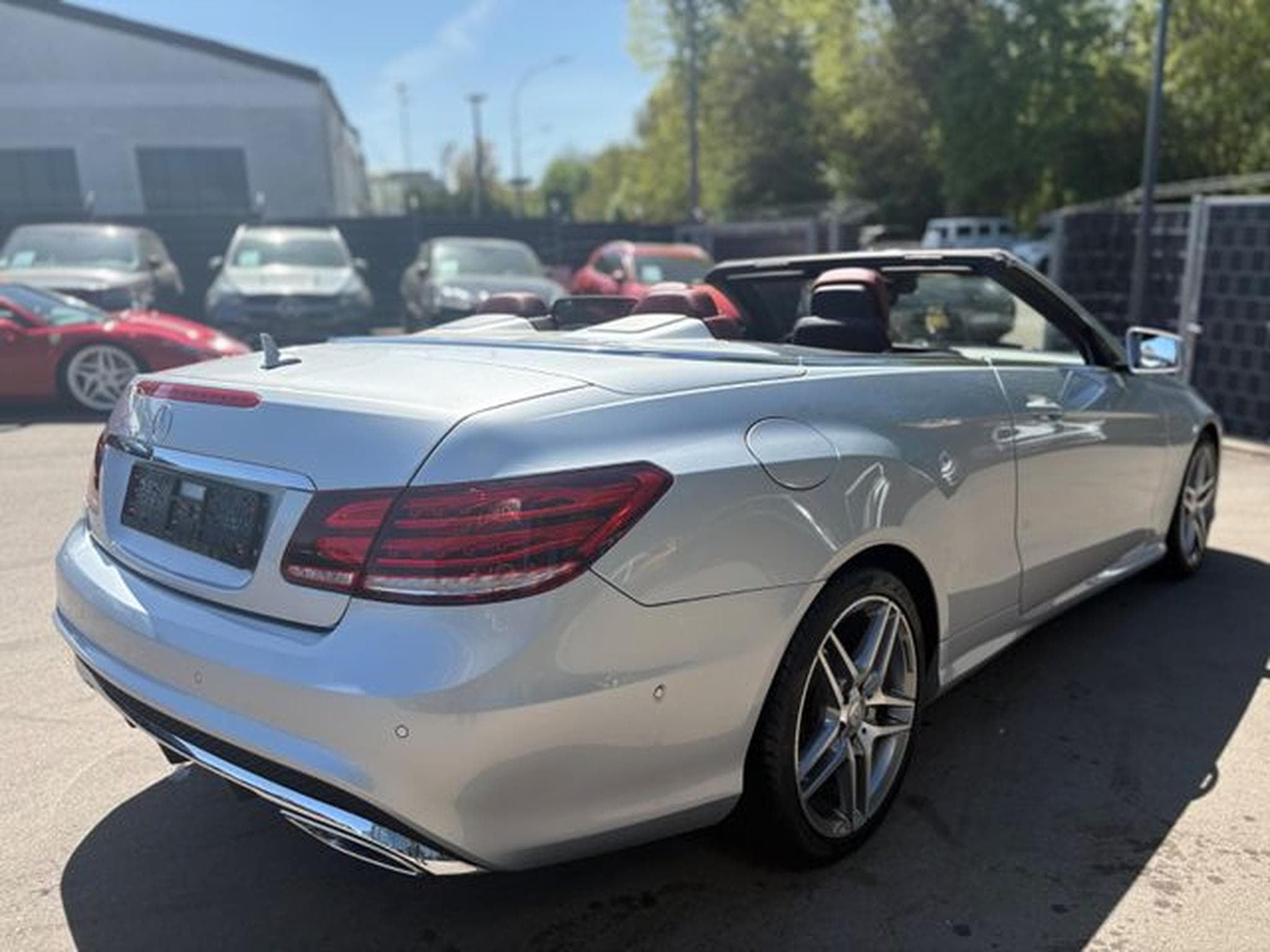 Mercedes E 350 E 350 CABRIO BLUETEC / D *AMG-LINE*SHZ*NAVI* (2015) - Photo 8